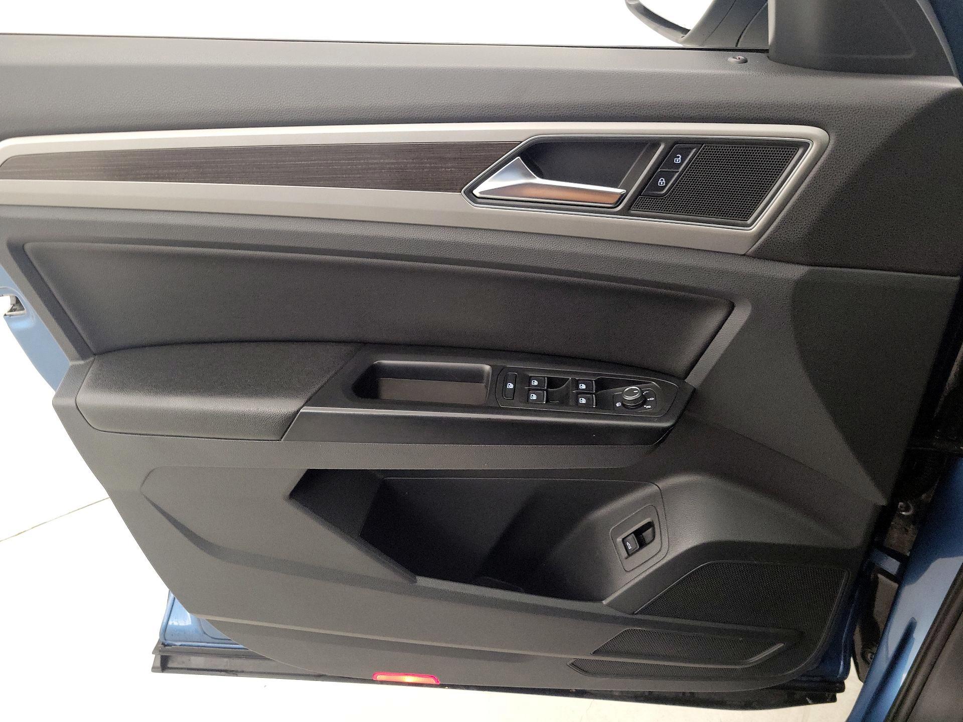 Thumbnail: 2019 Volkswagen Atlas - 12