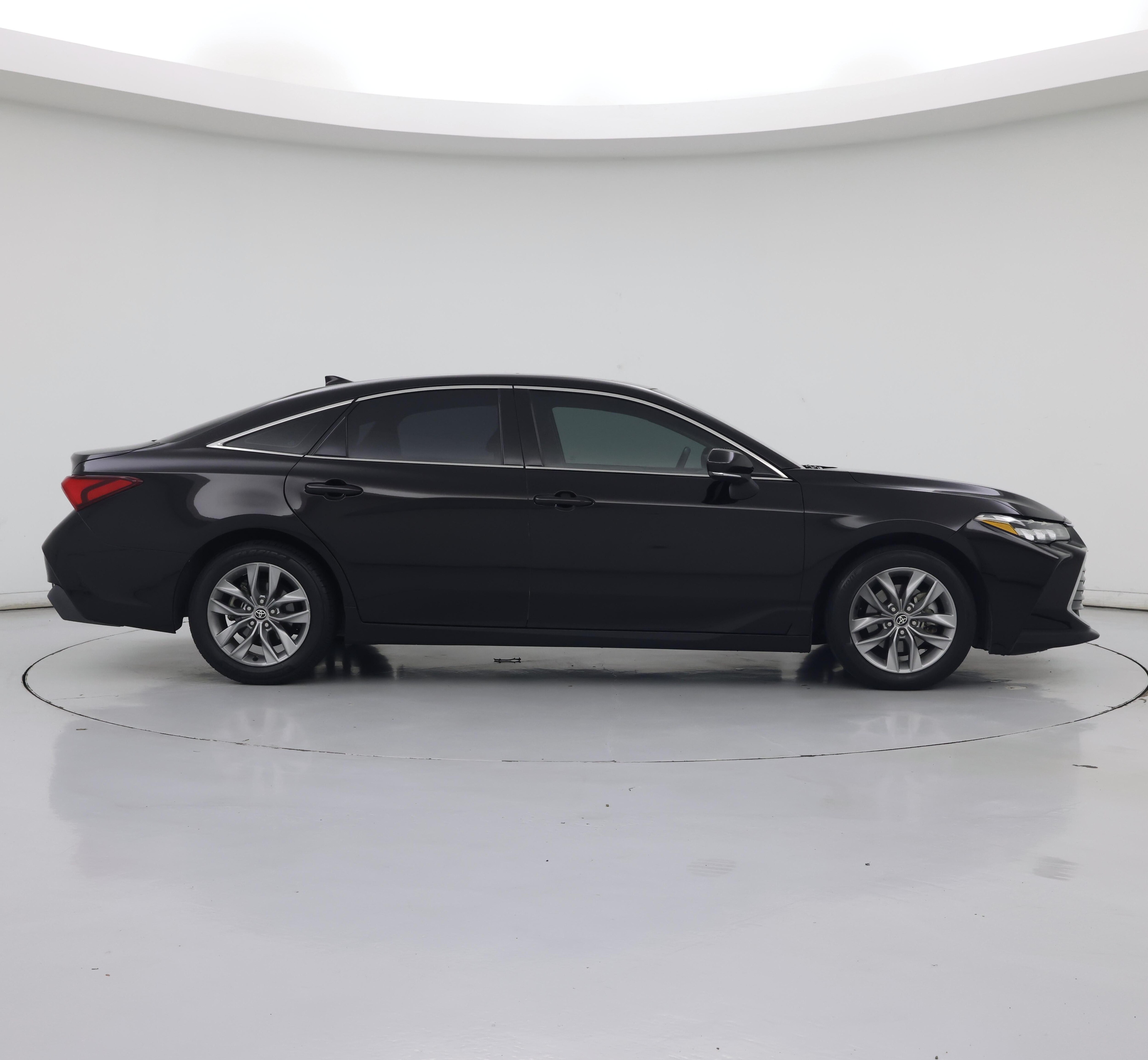 Thumbnail: 2022 Toyota Avalon - 7