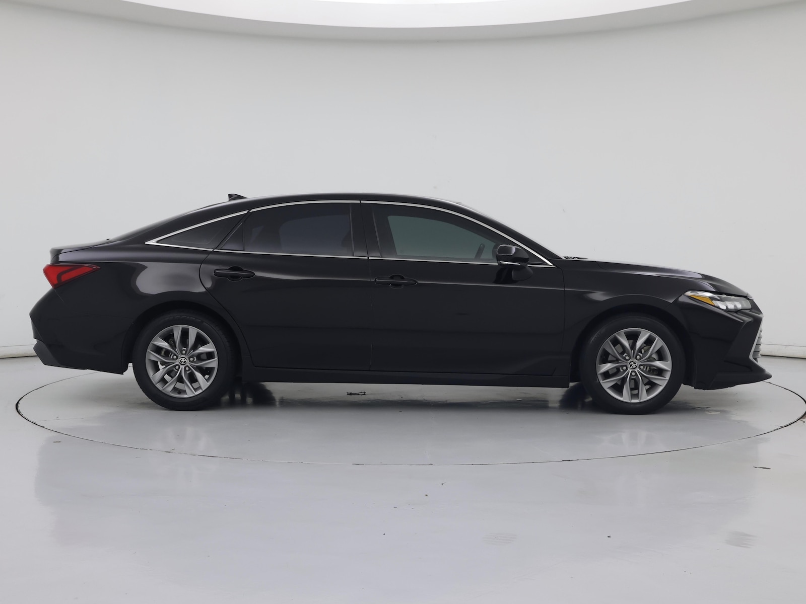 2022 Toyota Avalon XLE - Photo 8