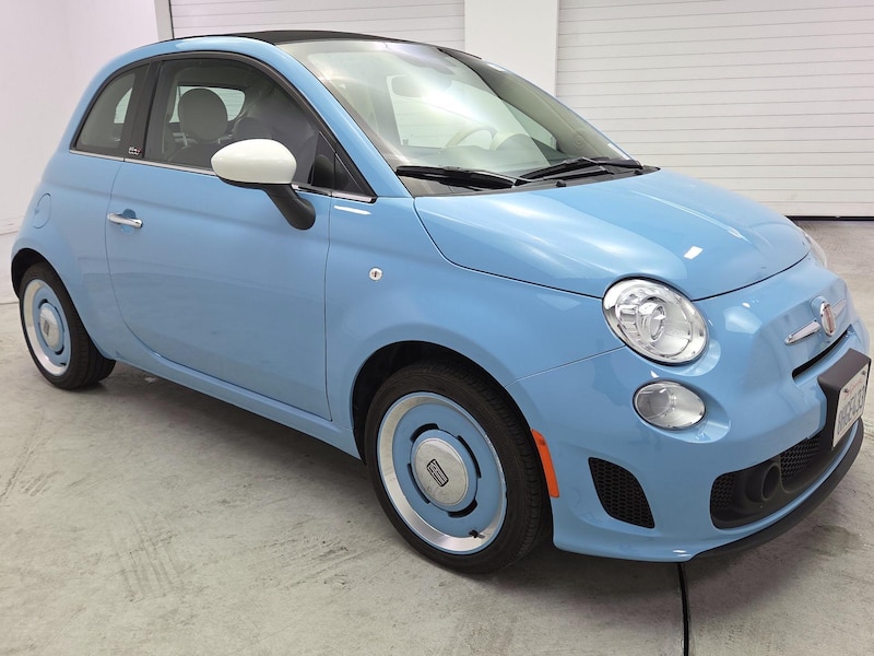 2018 Fiat 500C Lounge