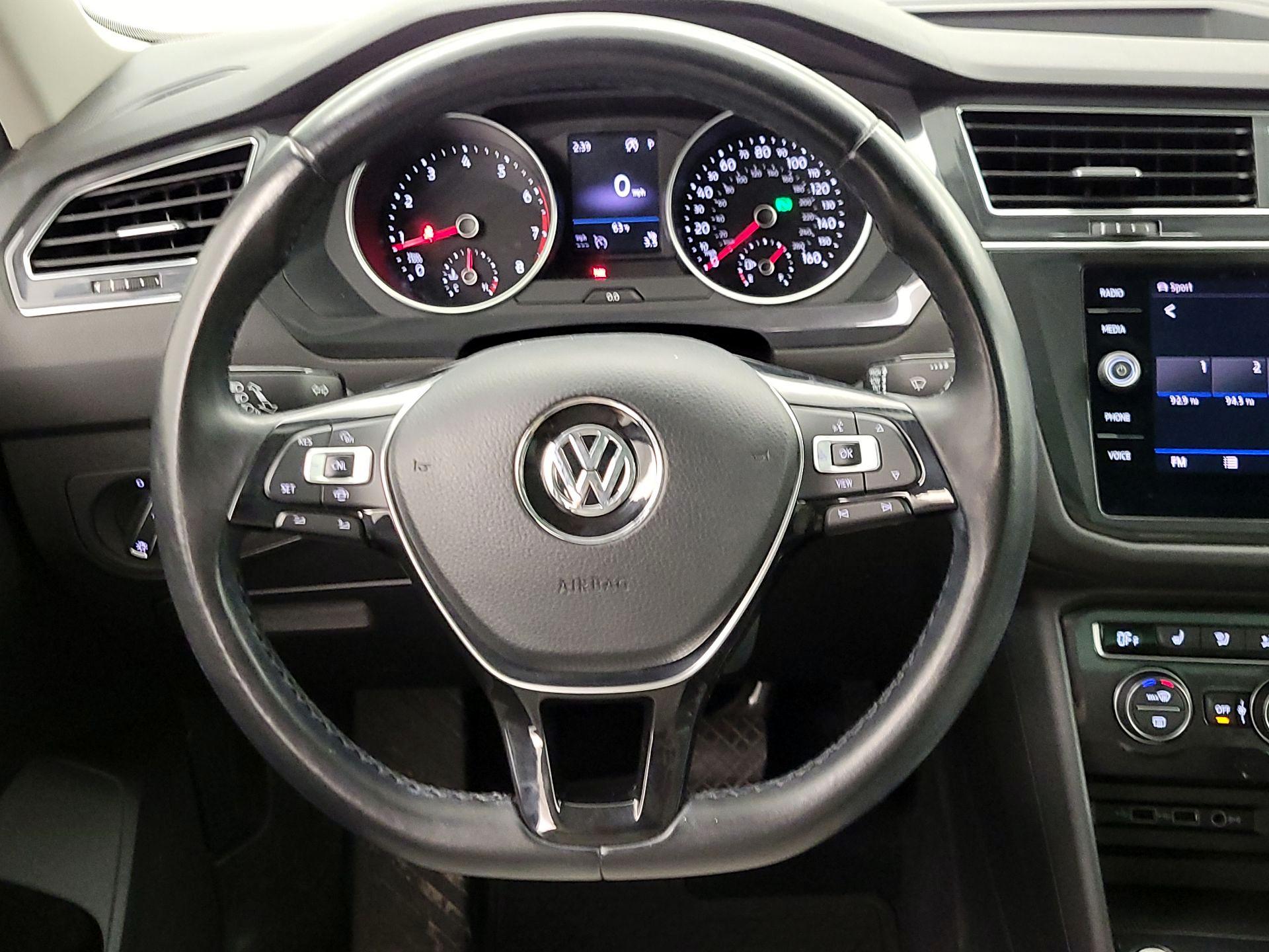 Thumbnail: 2019 Volkswagen Tiguan - 10