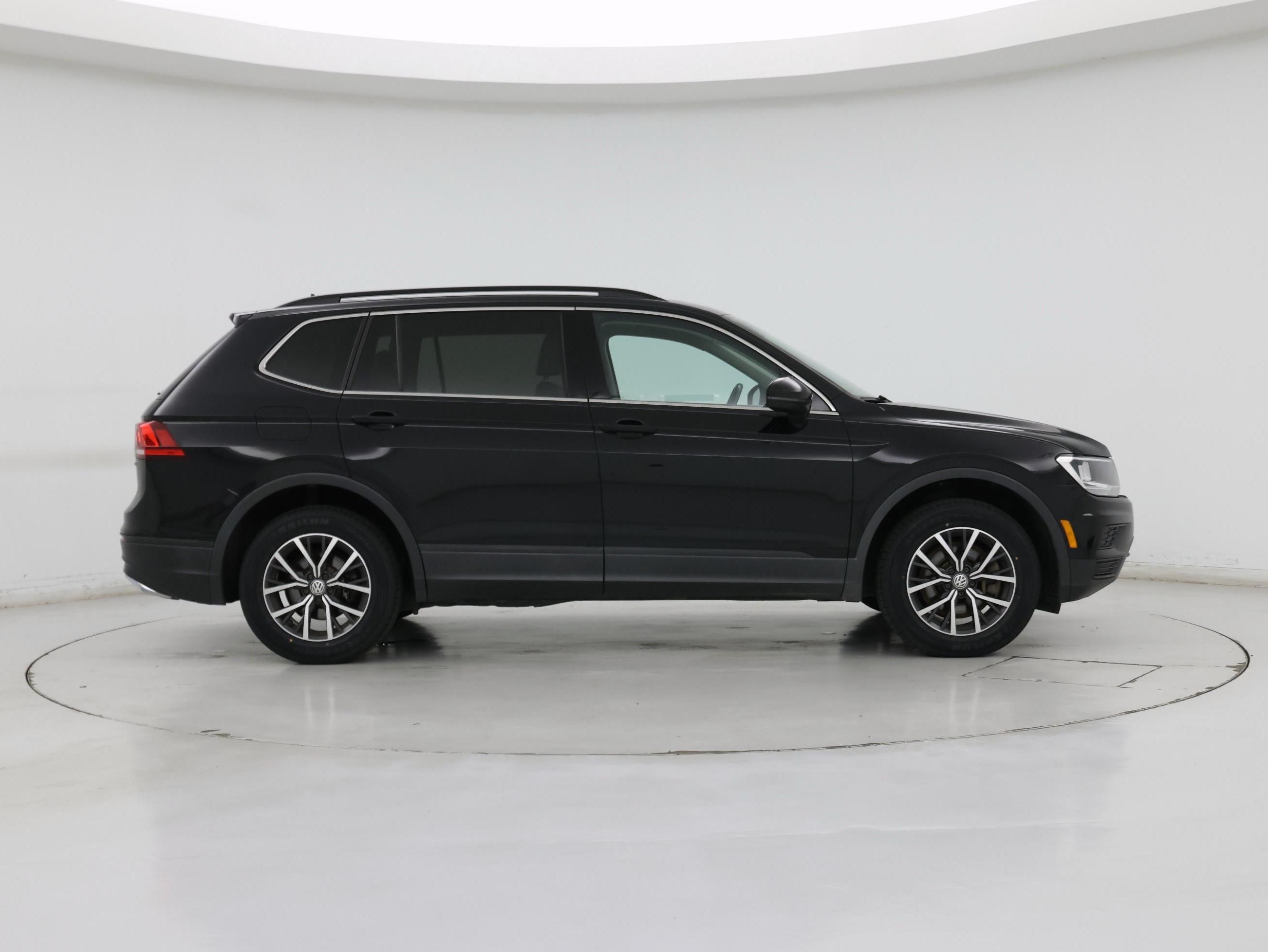 Thumbnail: 2019 Volkswagen Tiguan - 7