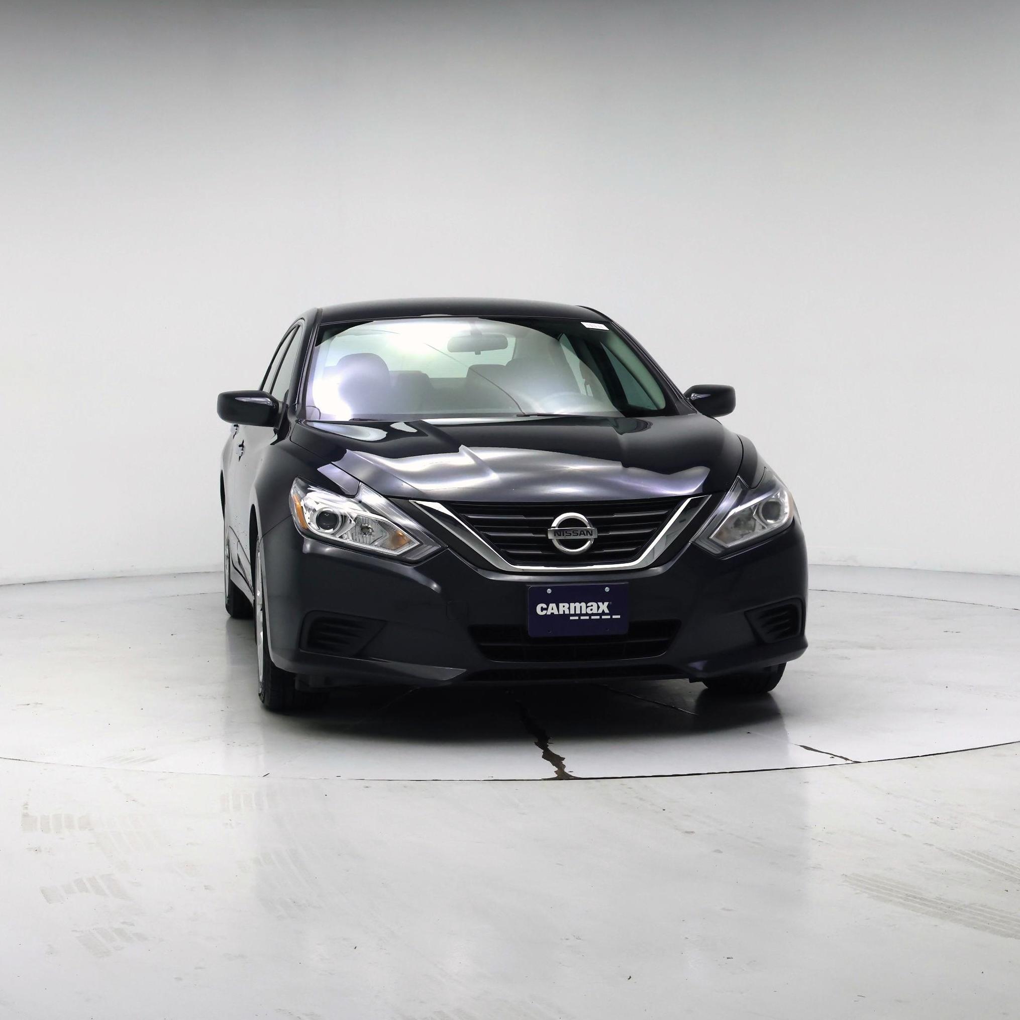 Thumbnail: 2016 Nissan Altima - 5