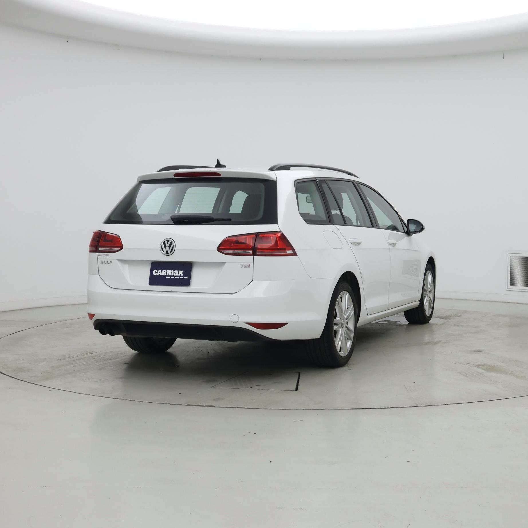 Thumbnail: 2016 Volkswagen Golf - 8