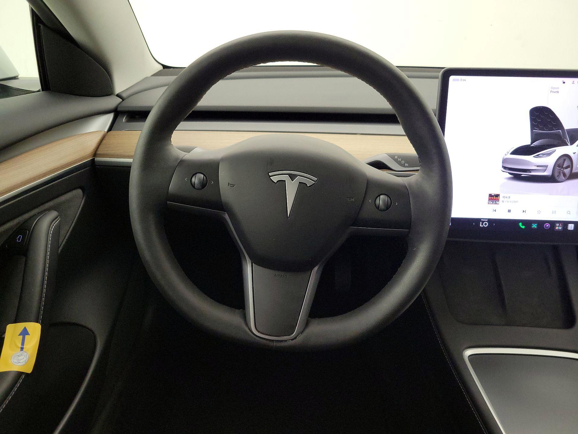 Thumbnail: 2023 Tesla Model 3 - 10