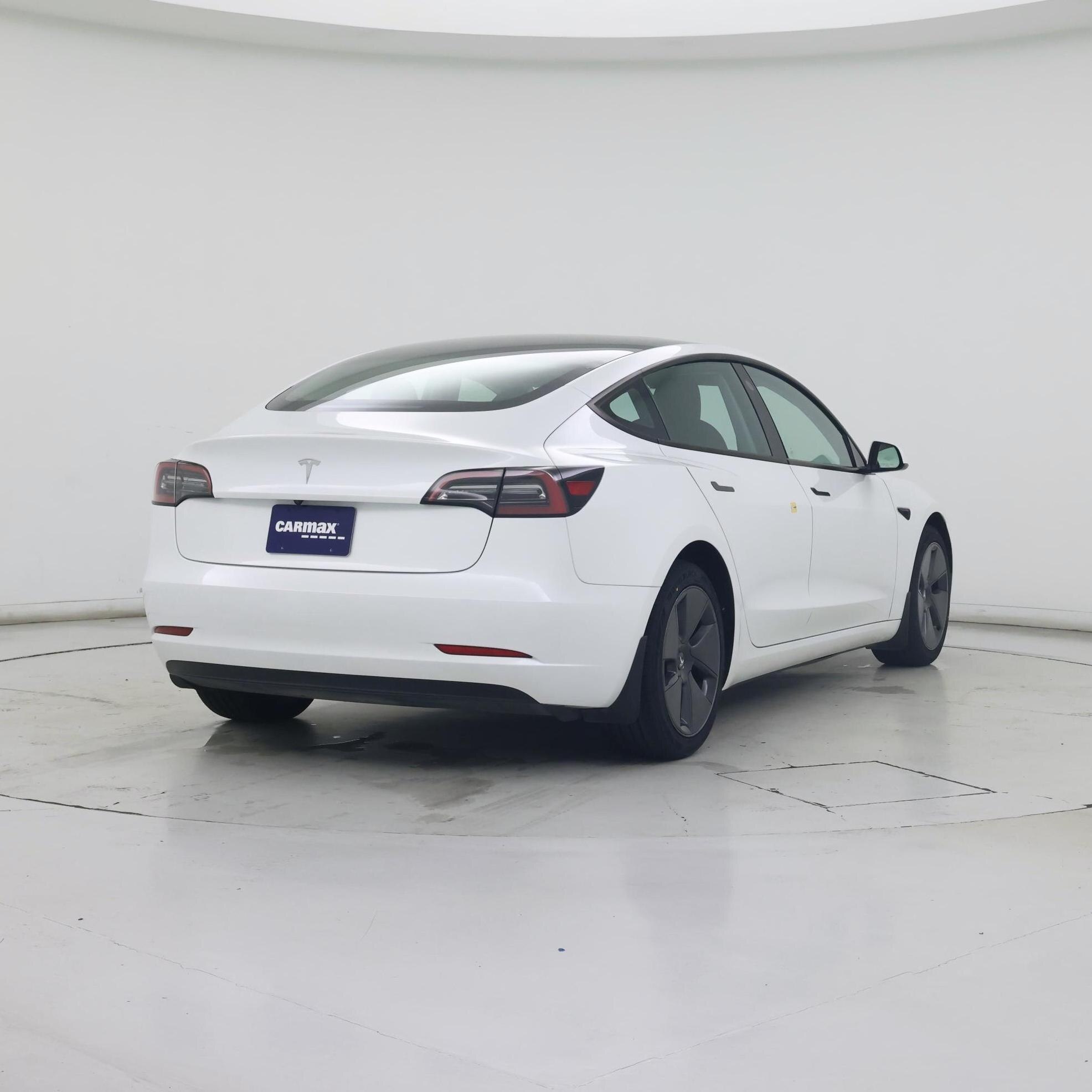 Thumbnail: 2023 Tesla Model 3 - 8