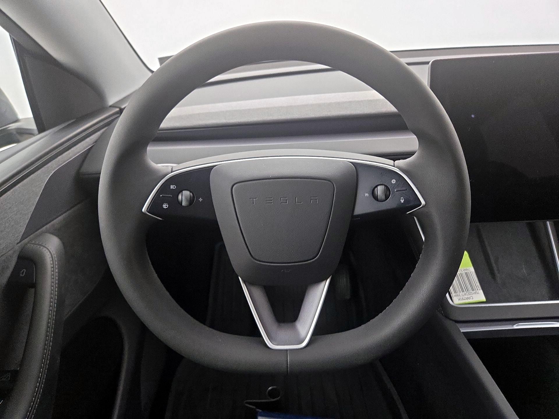 Thumbnail: 2026 Tesla Model Y - 10