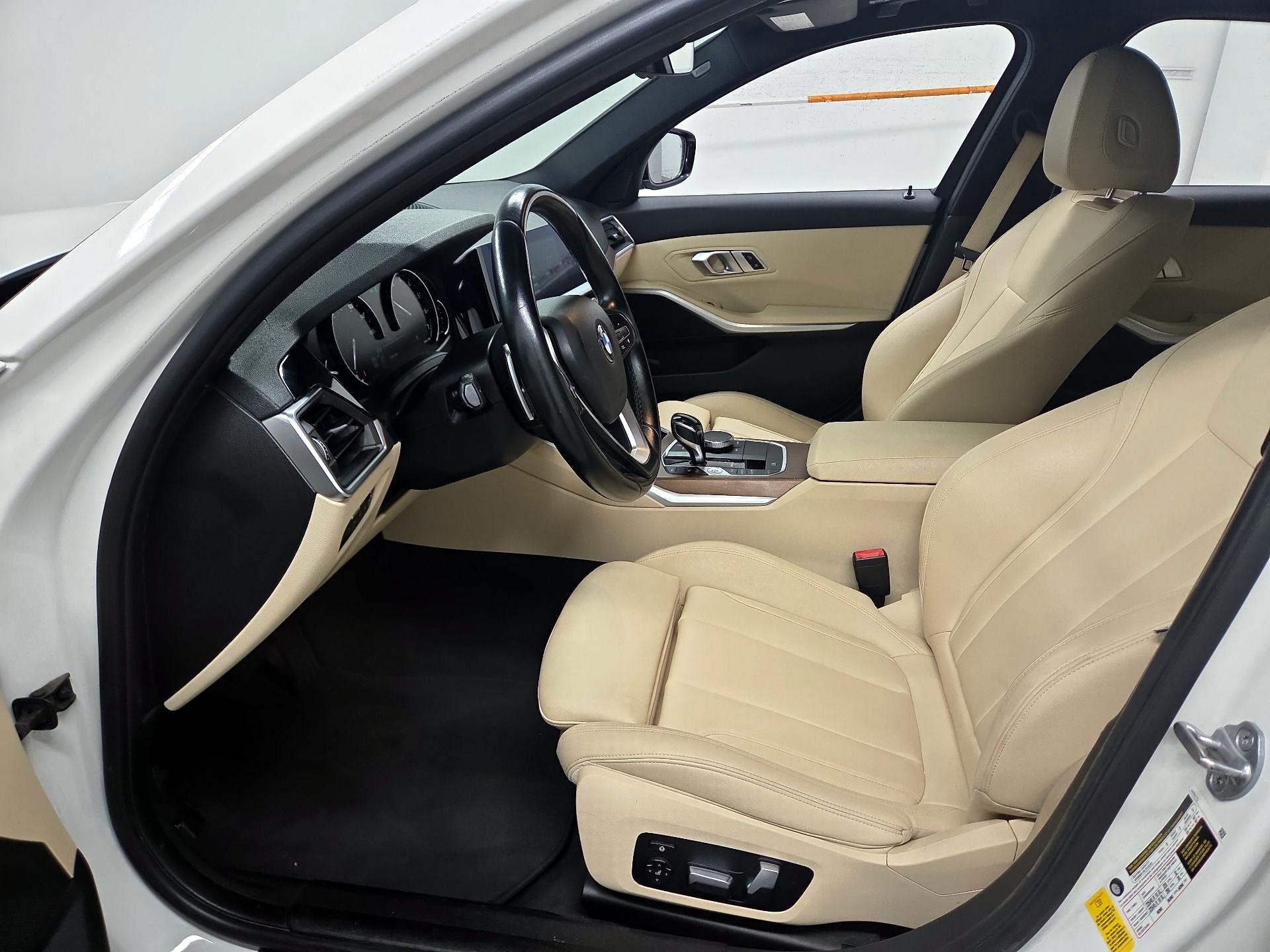 Thumbnail: 2020 BMW 3 Series - 11