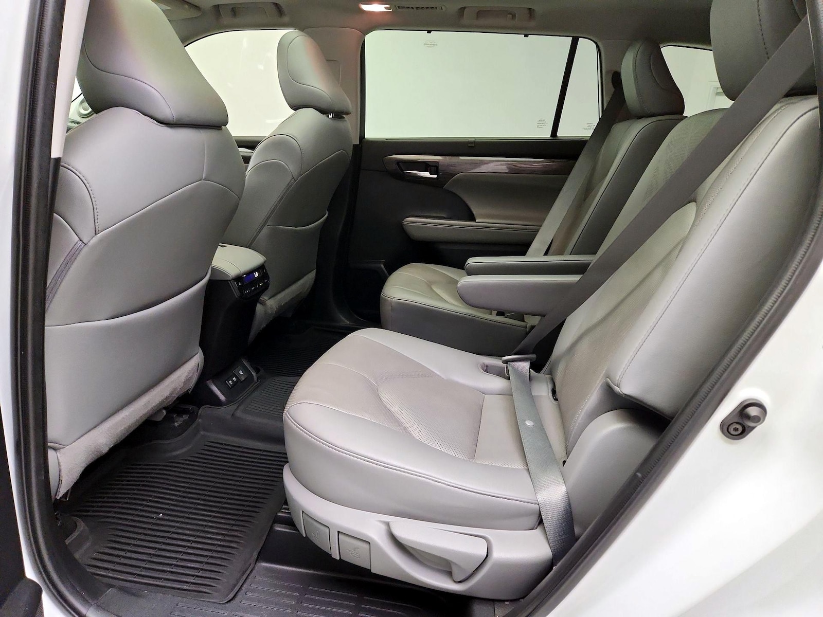 2021 Toyota Highlander Platinum - Photo 22