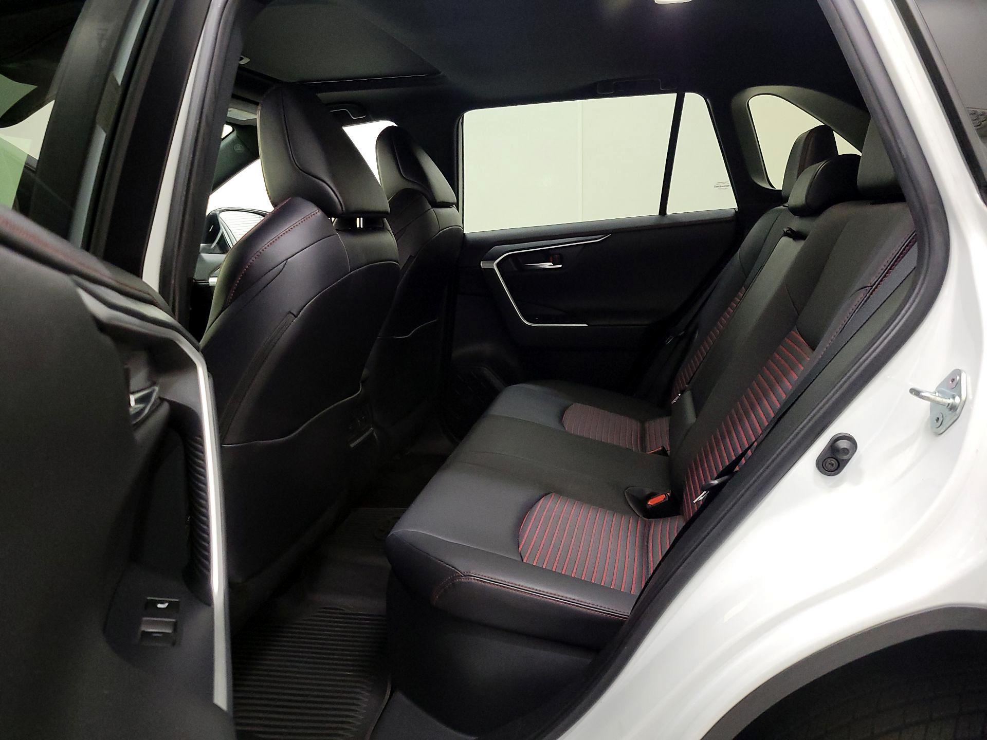 Thumbnail: 2023 Toyota RAV4 - 20