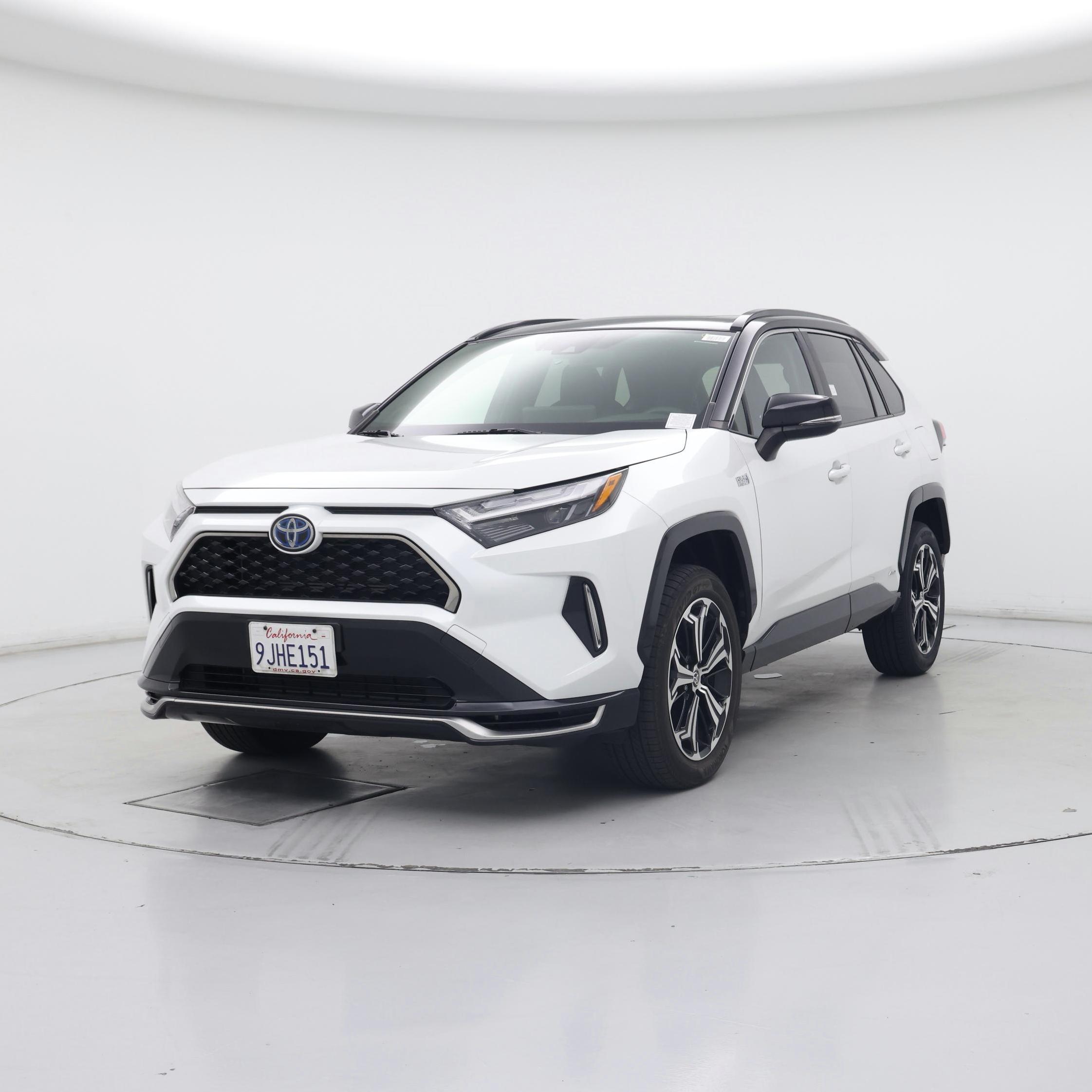 Thumbnail: 2023 Toyota RAV4 - 4