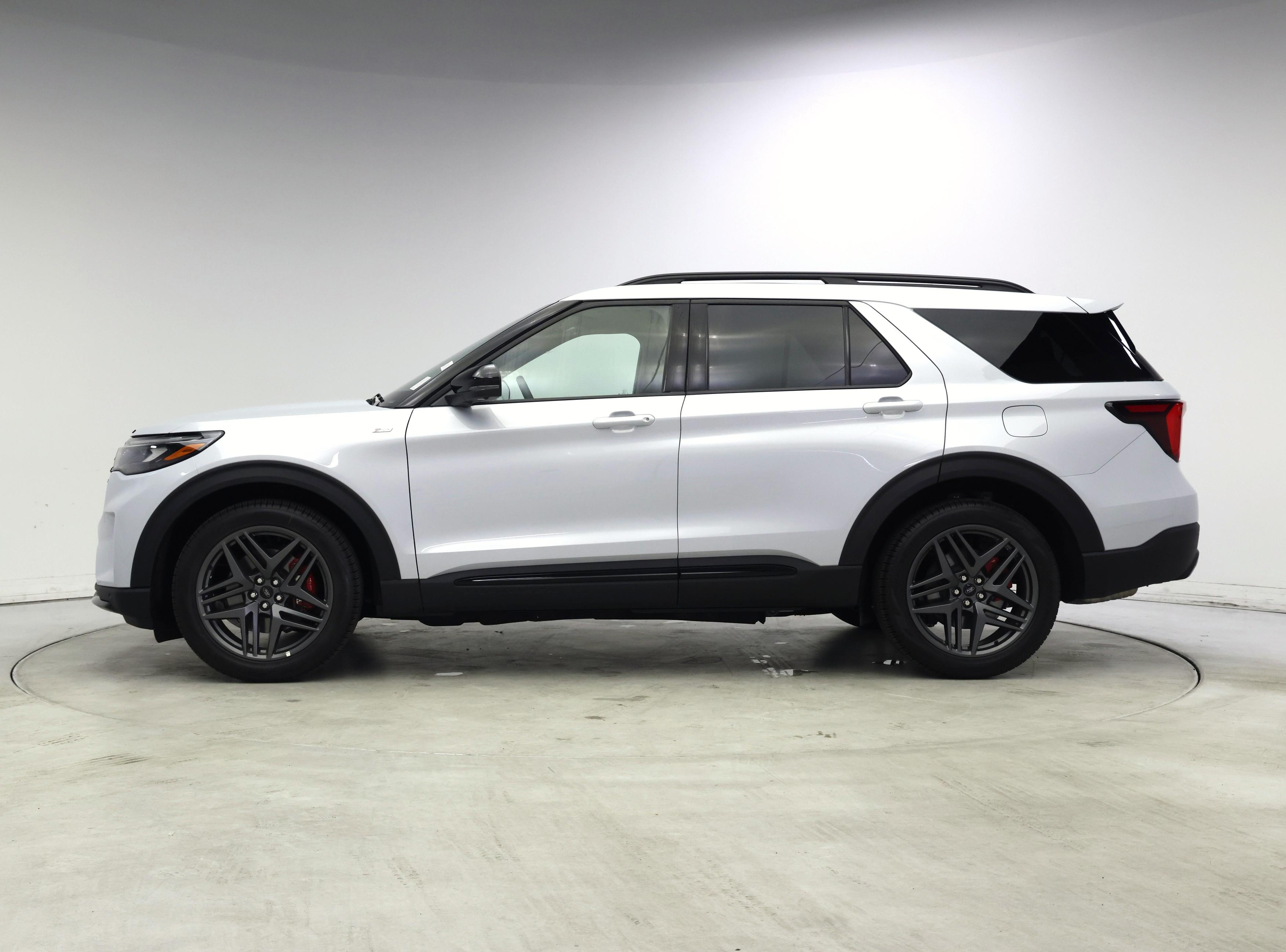 Thumbnail: 2026 Ford Explorer - 3