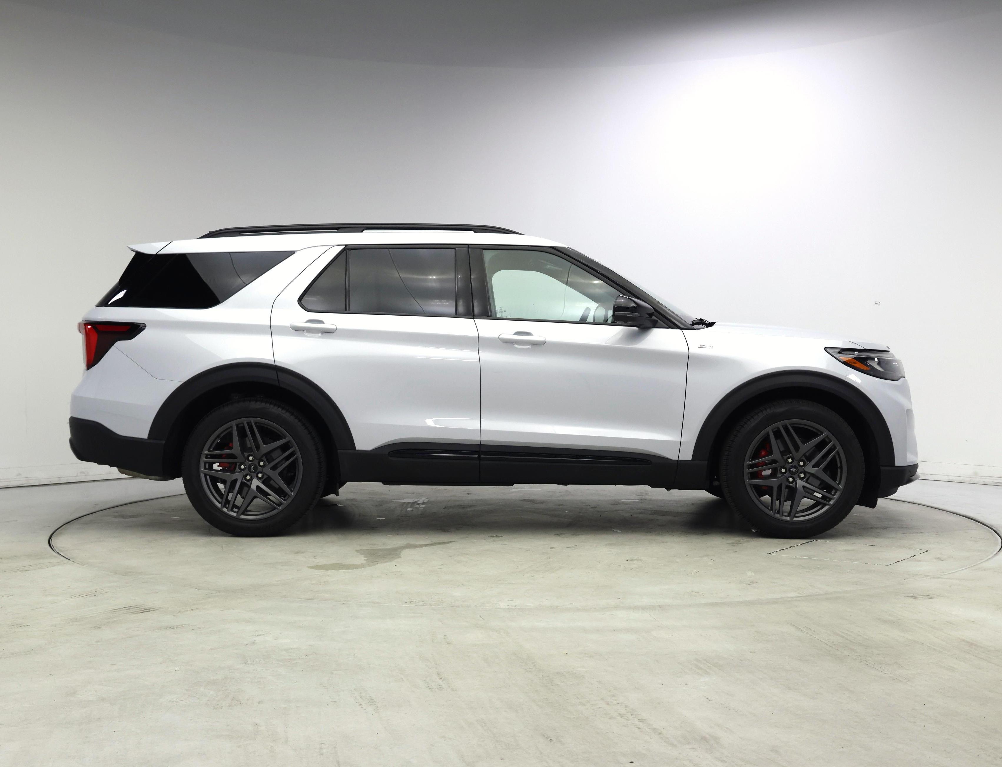 Thumbnail: 2026 Ford Explorer - 7