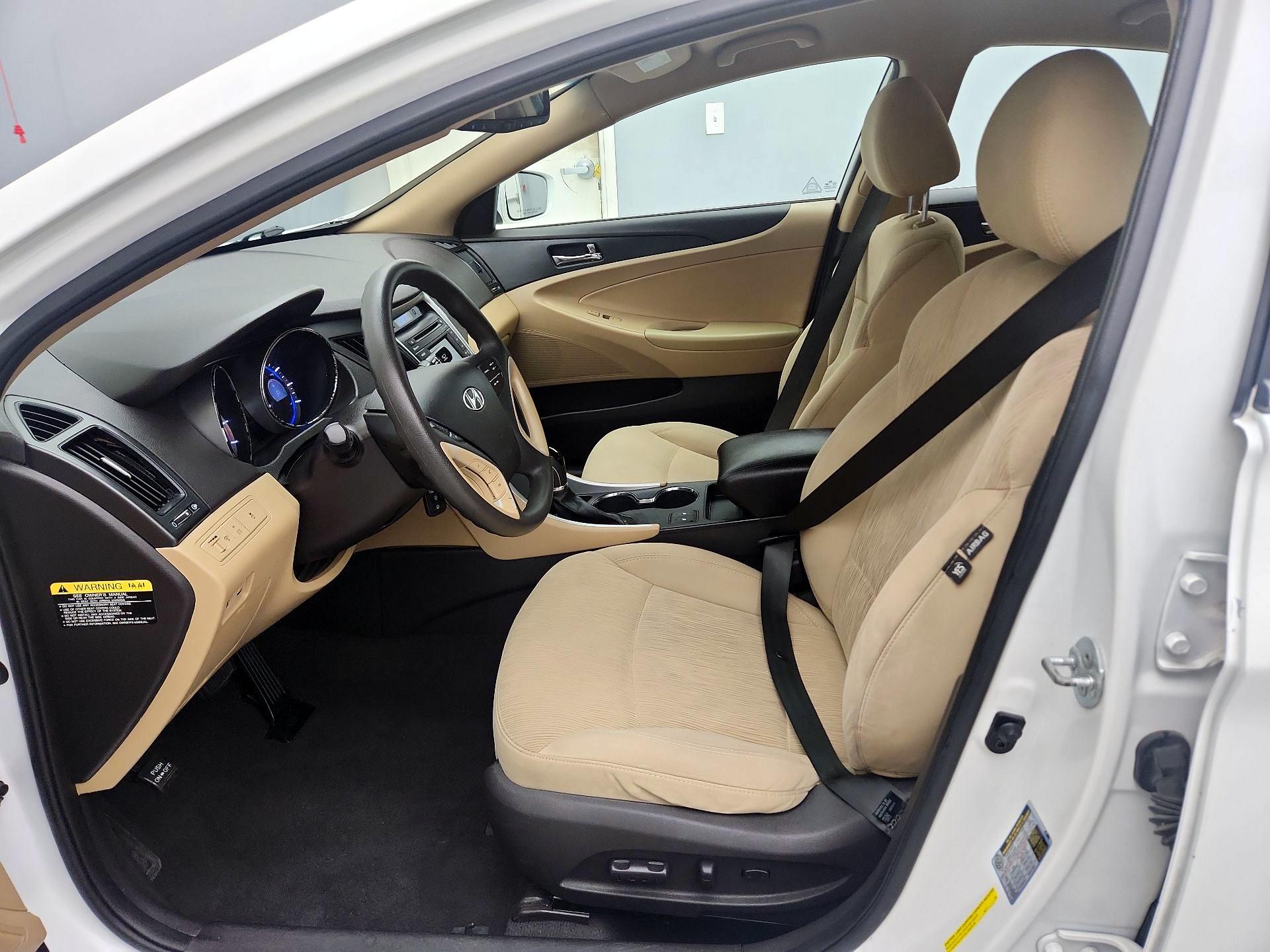 Thumbnail: 2014 Hyundai Sonata - 11