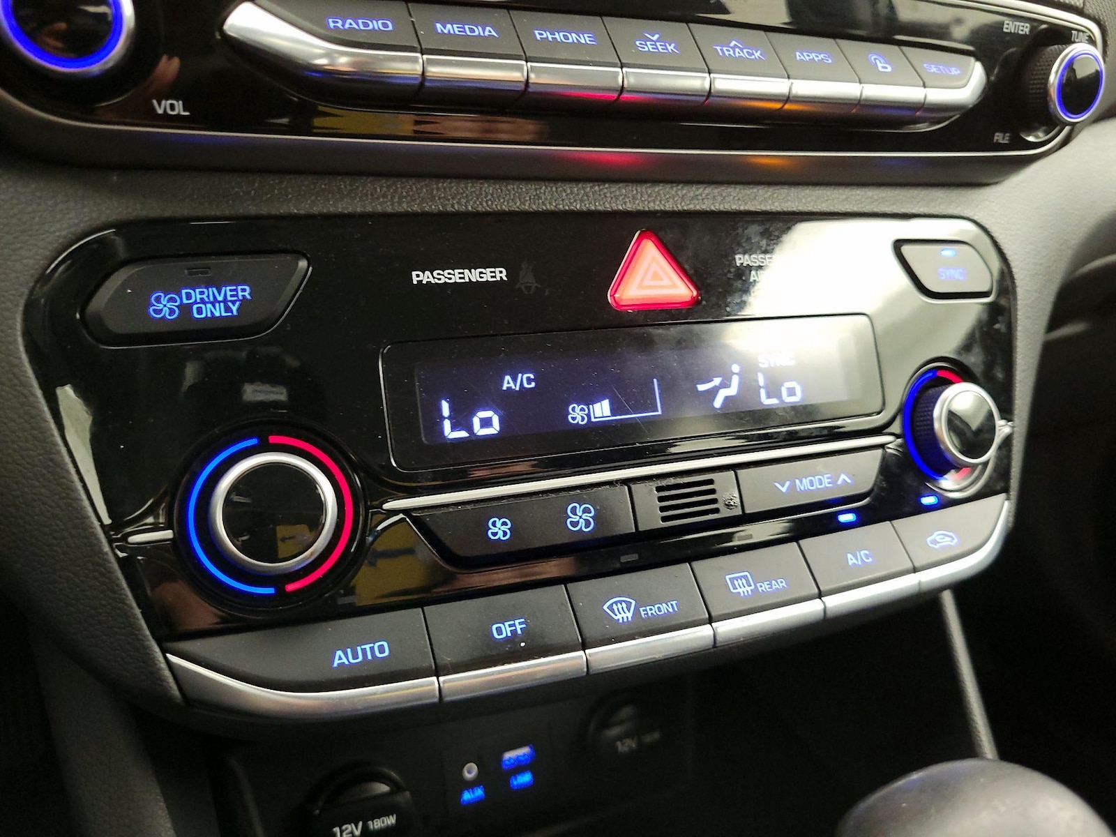 2019 Hyundai Ioniq Base - Photo 17