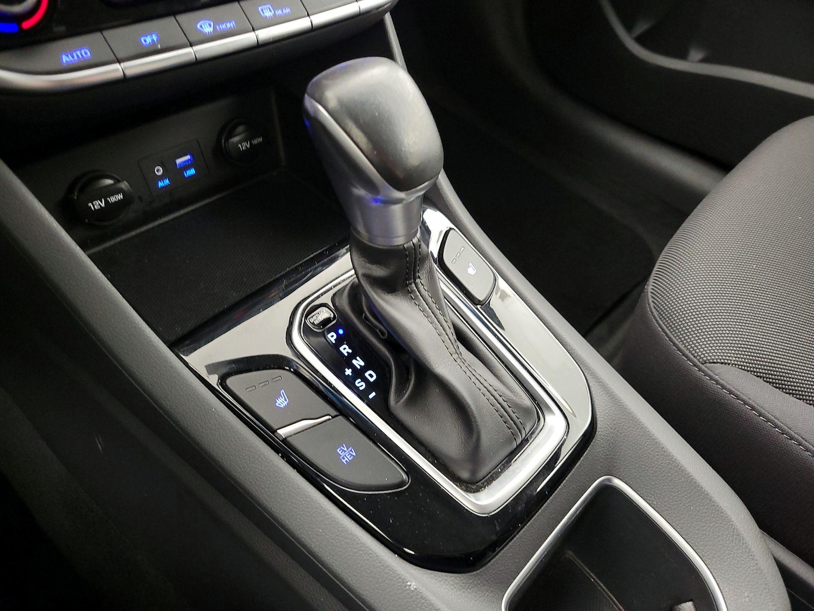 2019 Hyundai Ioniq Base - Photo 18