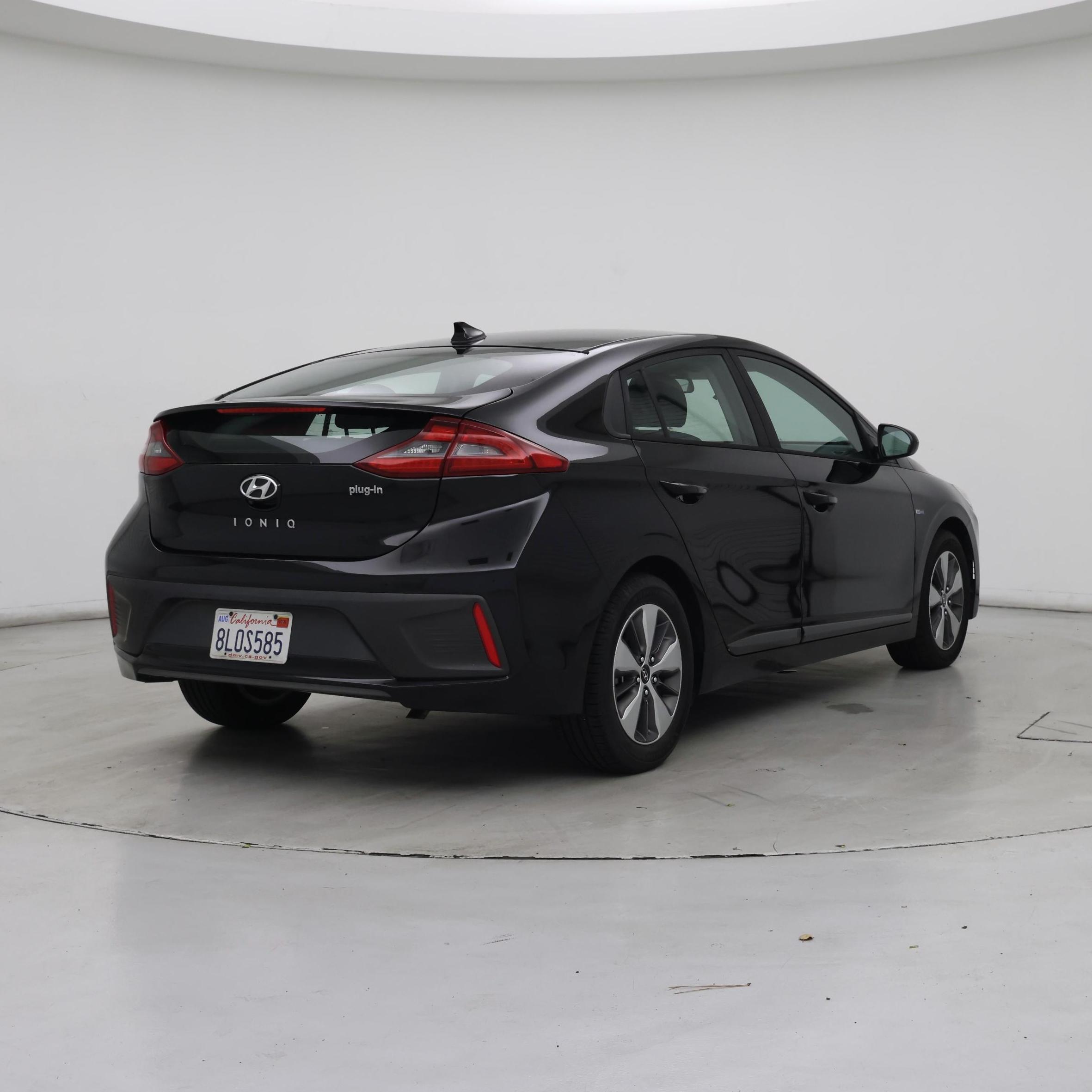 Thumbnail: 2019 Hyundai Ioniq - 8