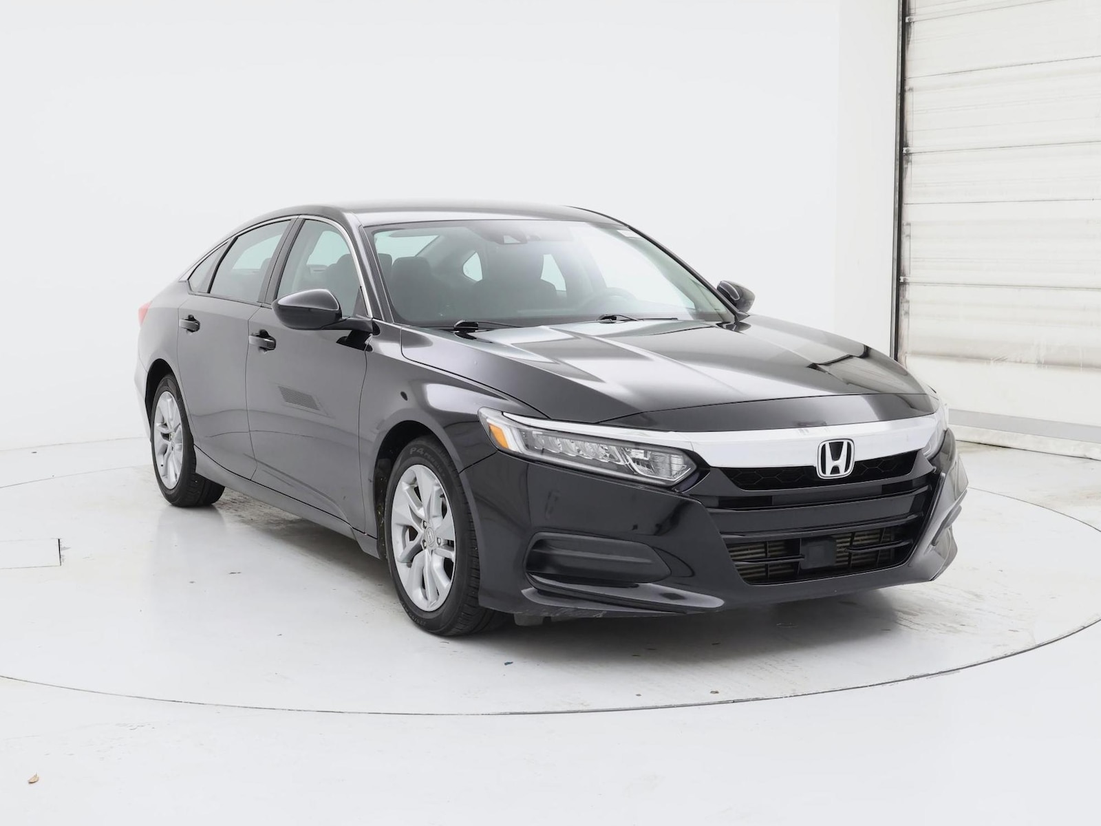2018 Honda Accord LX - Photo 2