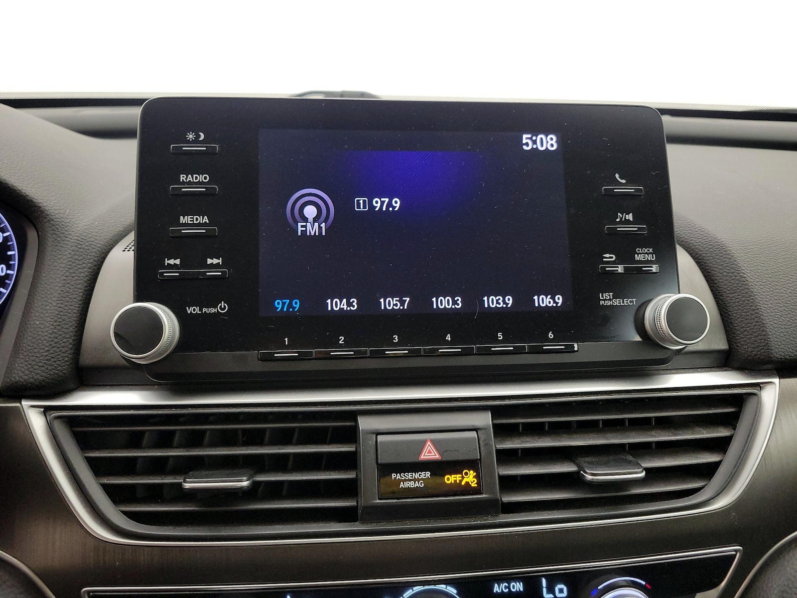 2018 Honda Accord LX - Photo 16