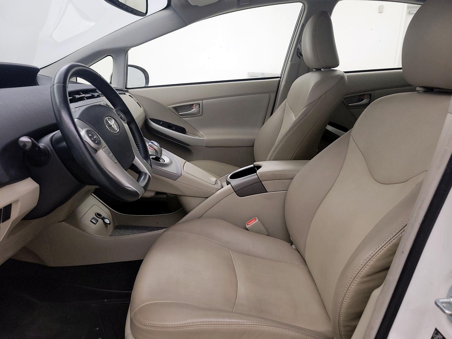 Thumbnail: 2014 Toyota Prius - 11