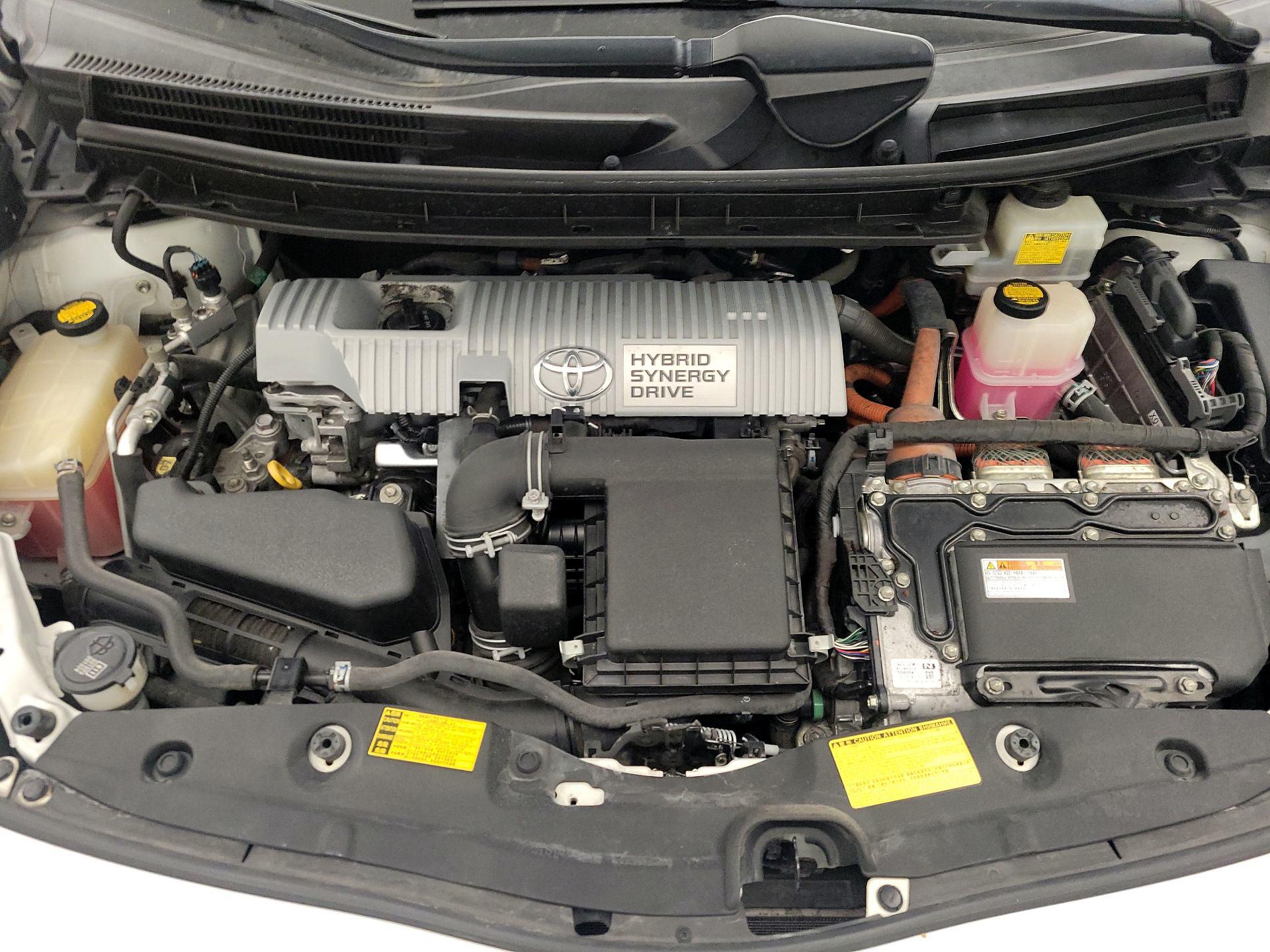 Thumbnail: 2014 Toyota Prius - 20