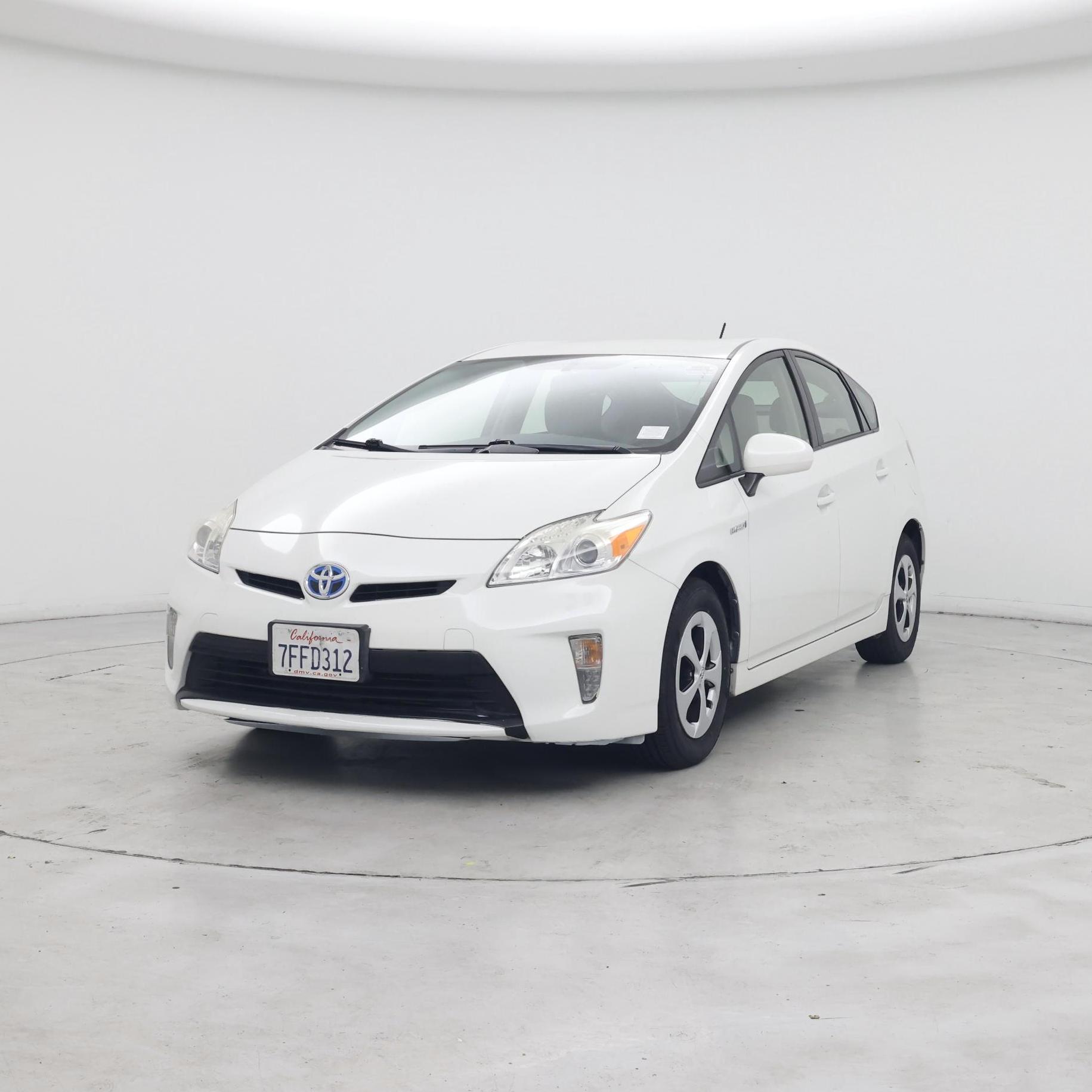 Thumbnail: 2014 Toyota Prius - 4