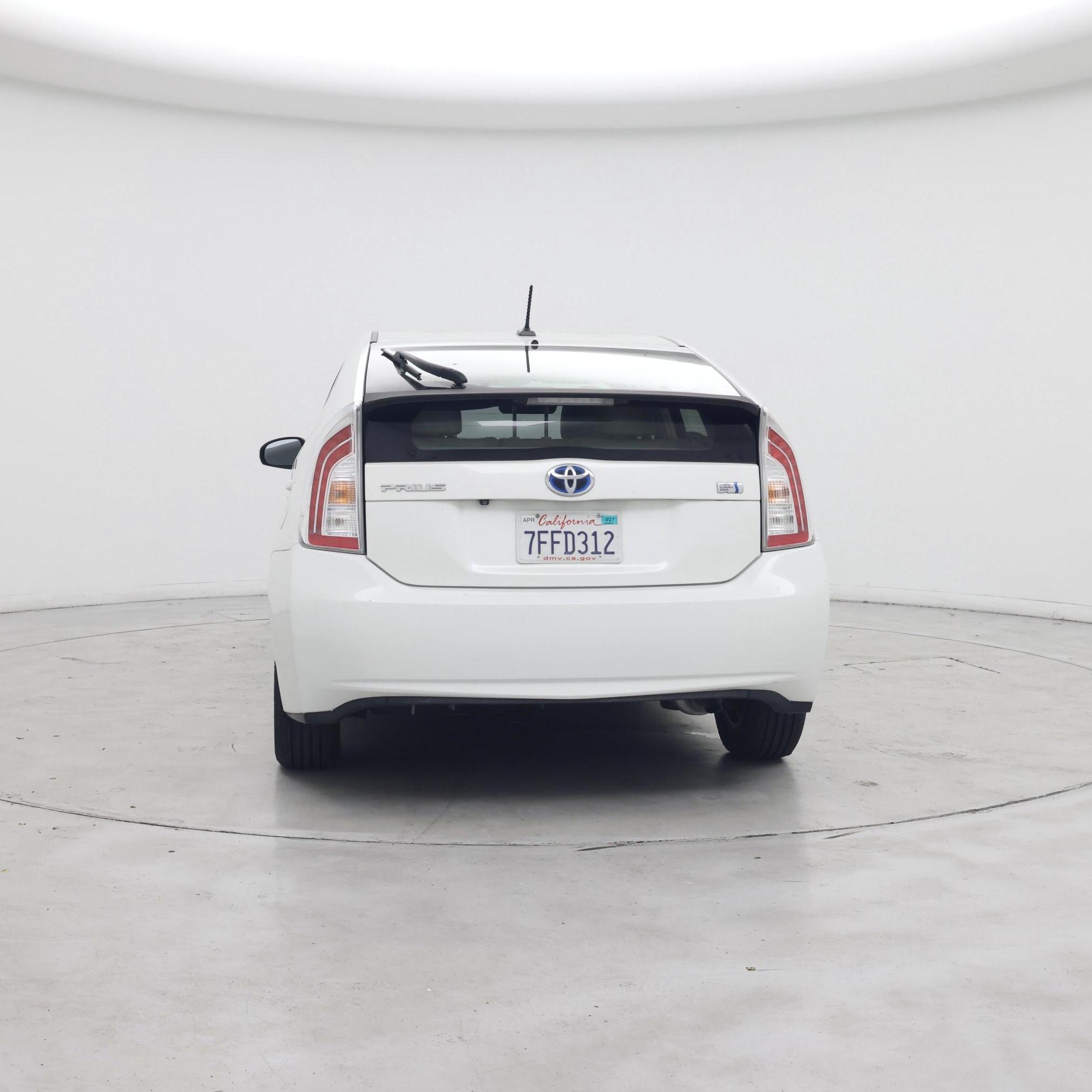 Thumbnail: 2014 Toyota Prius - 6