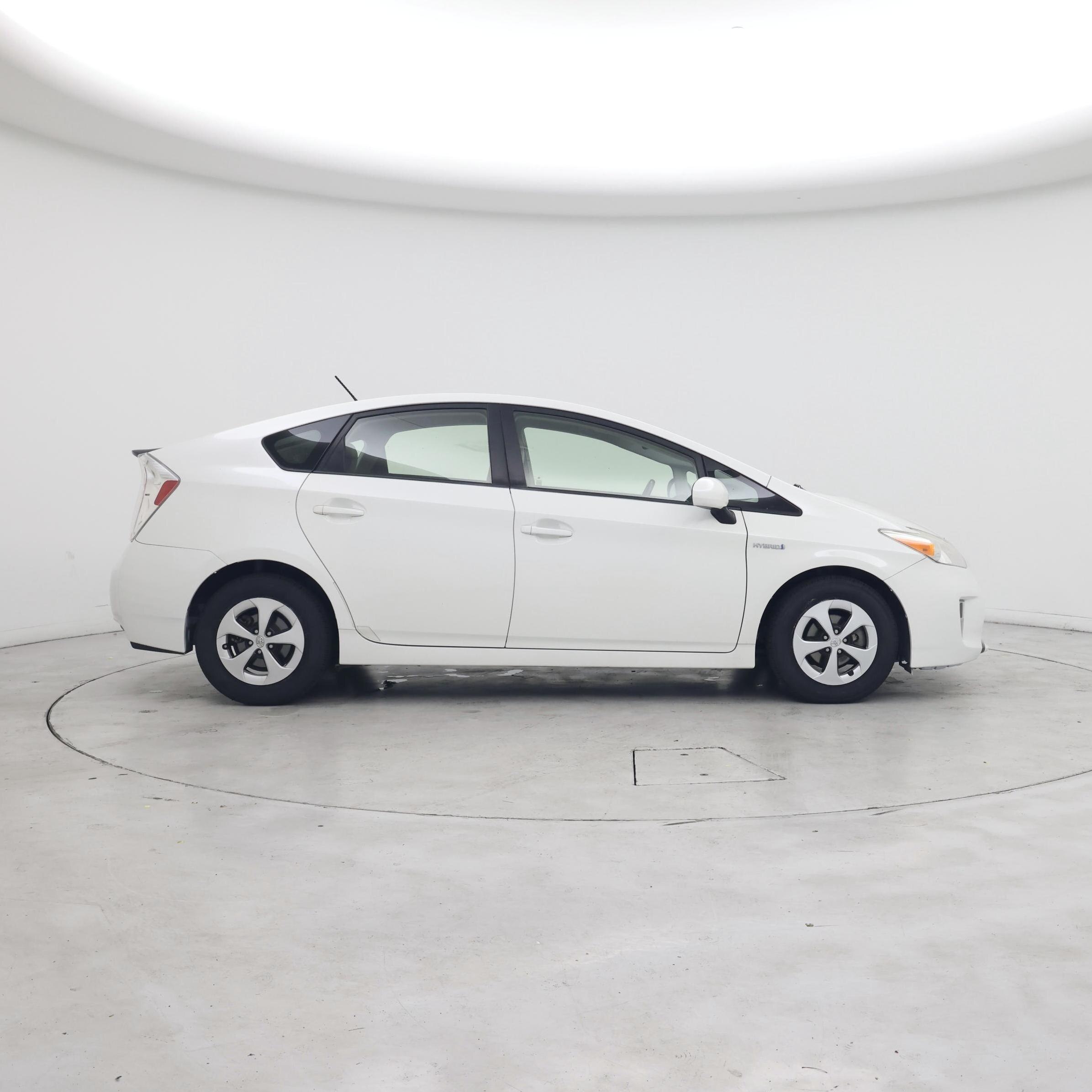 Thumbnail: 2014 Toyota Prius - 7