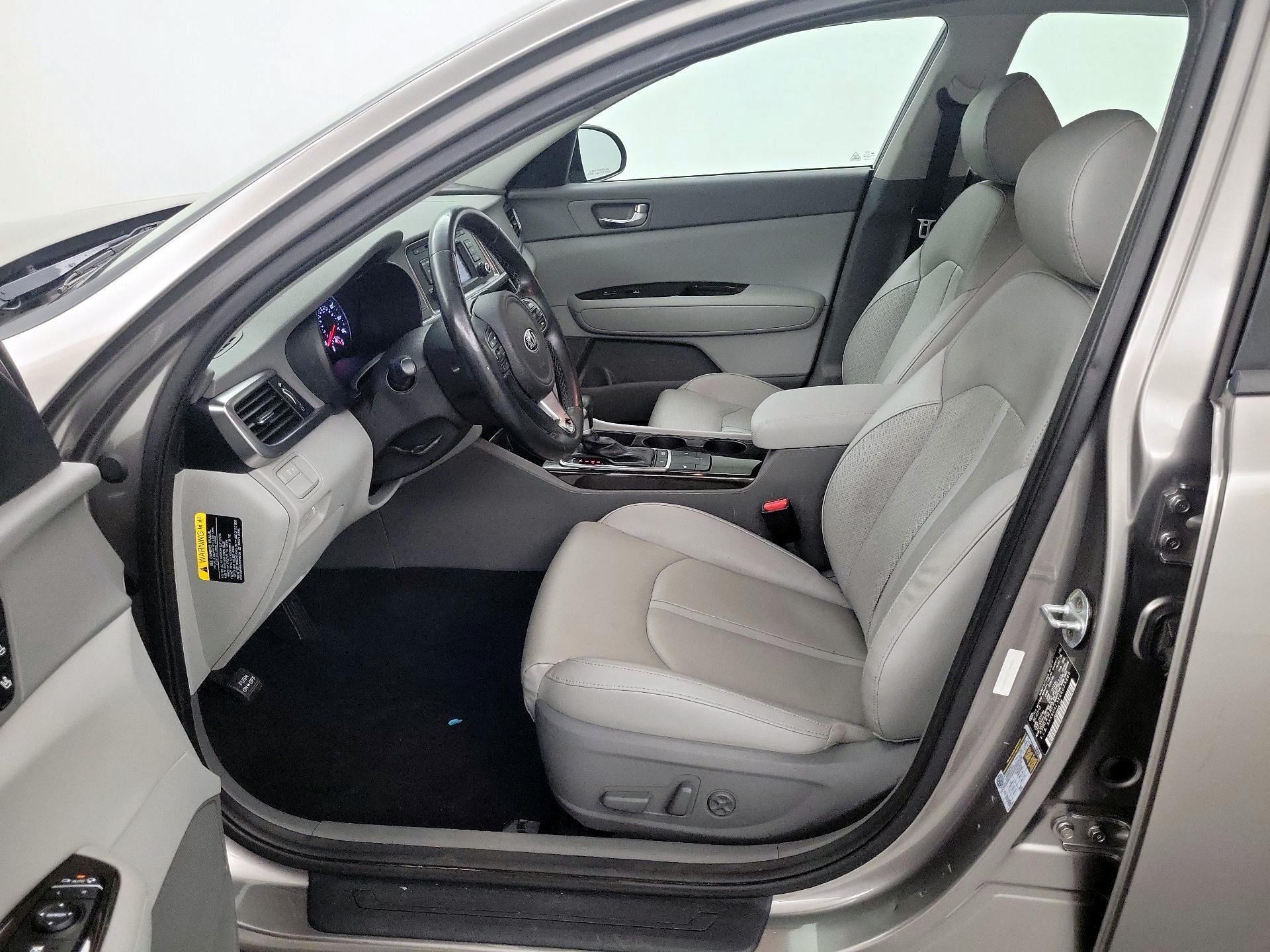 Thumbnail: 2016 Kia Optima - 11