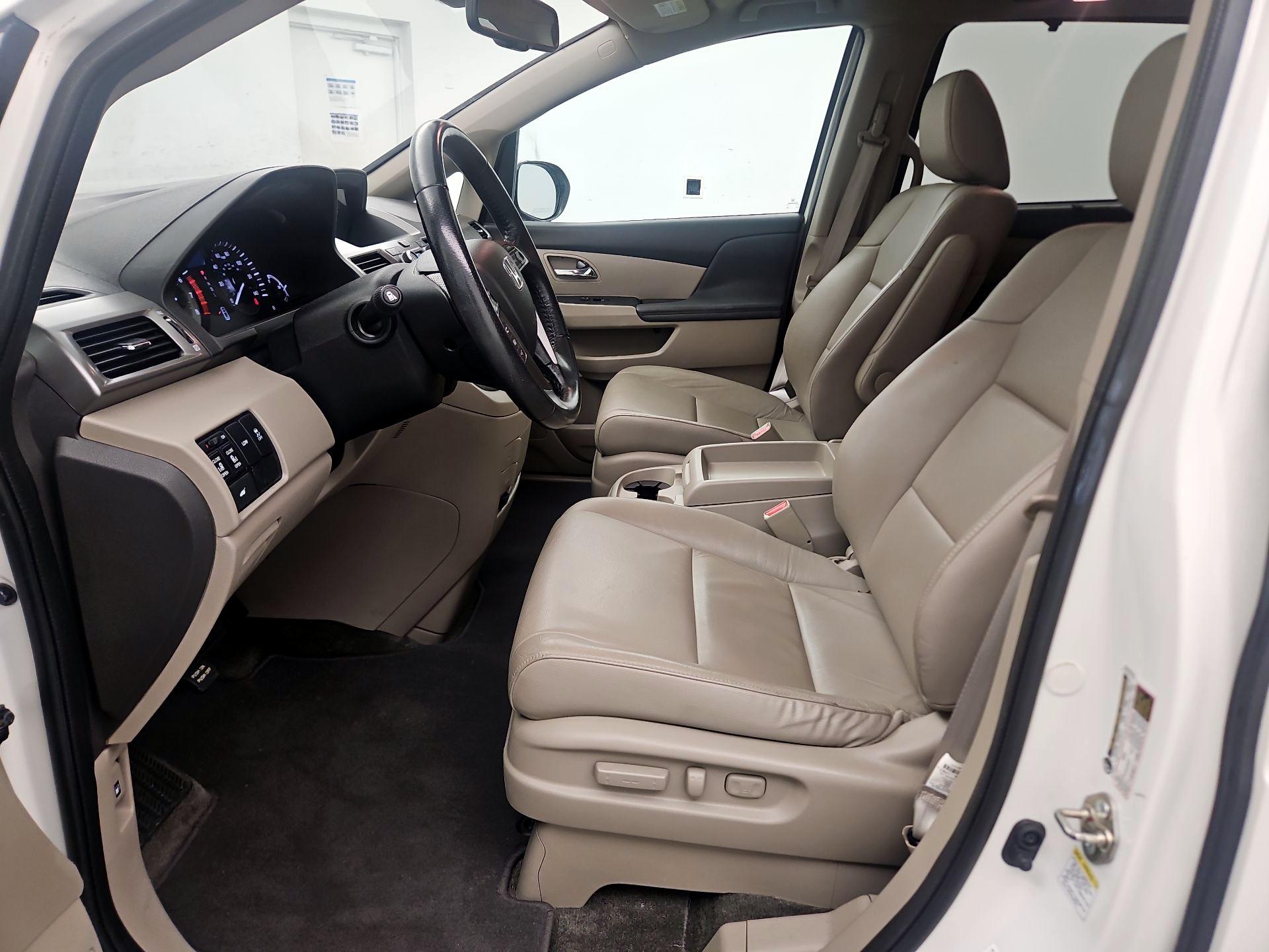 Thumbnail: 2016 Honda Odyssey - 9