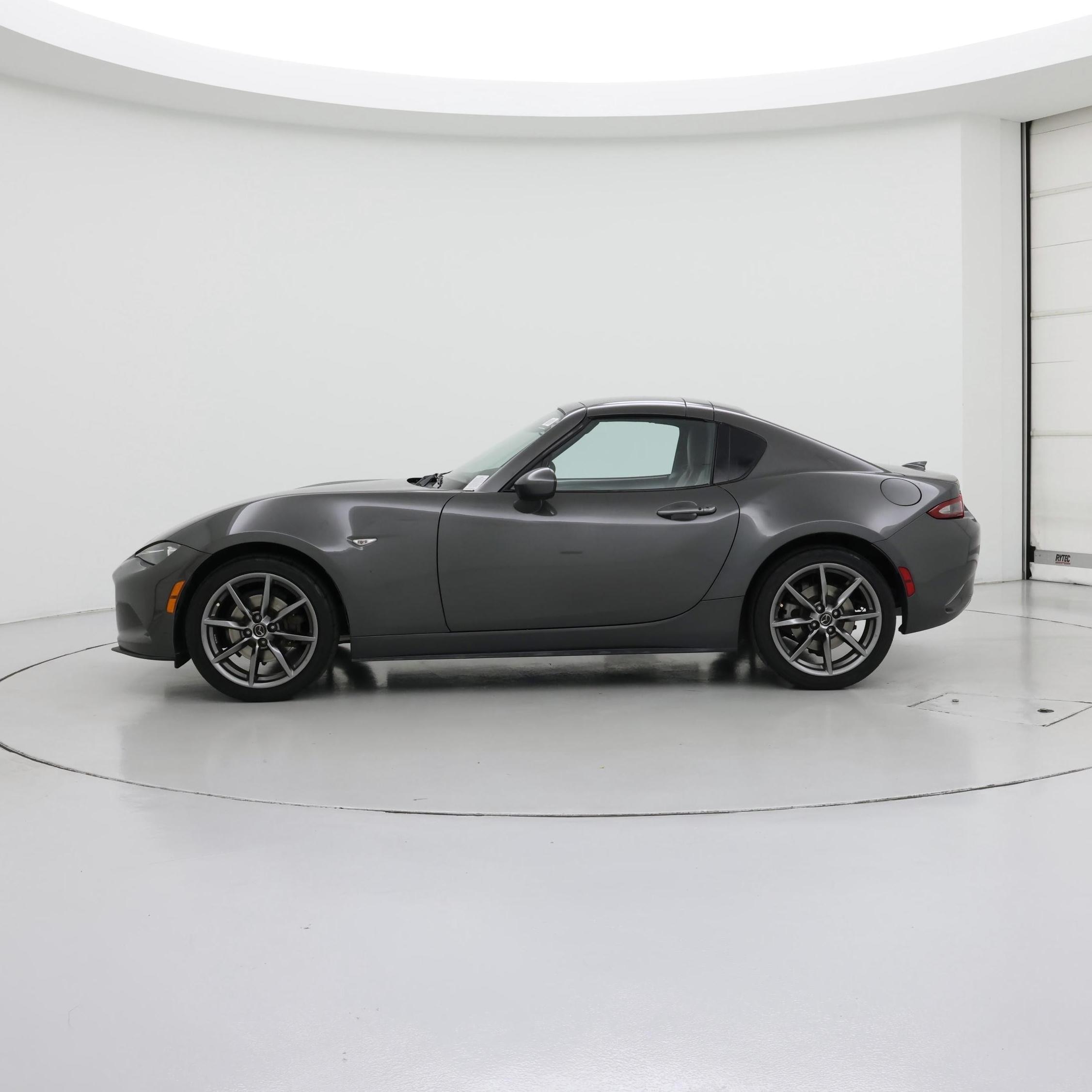 Thumbnail: 2017 Mazda MX-5 Miata - 3