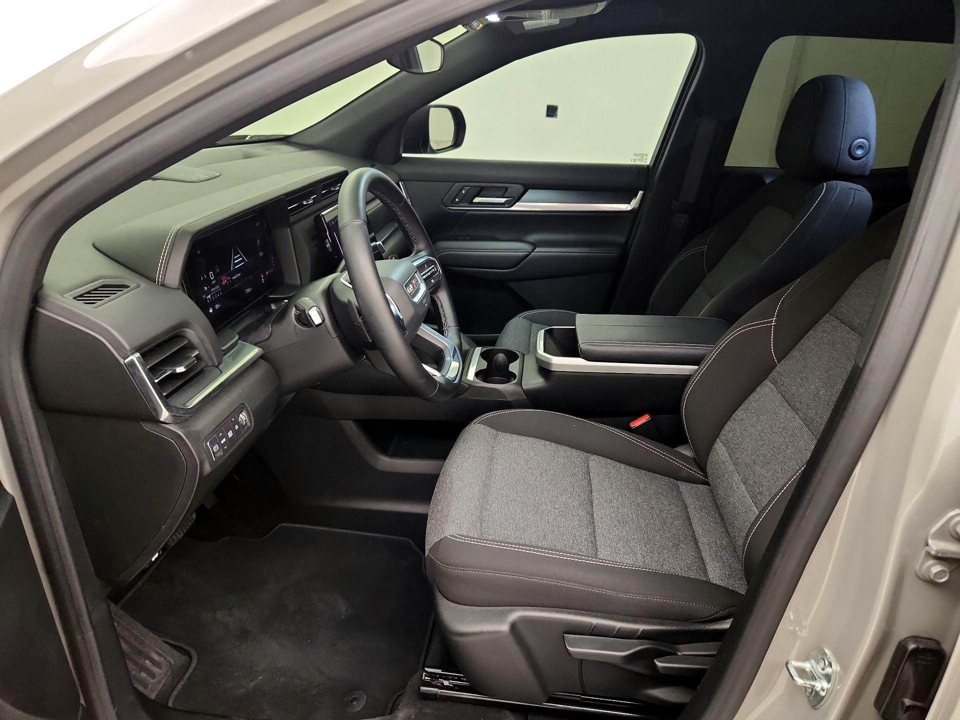 Thumbnail: 2025 GMC Terrain - 11