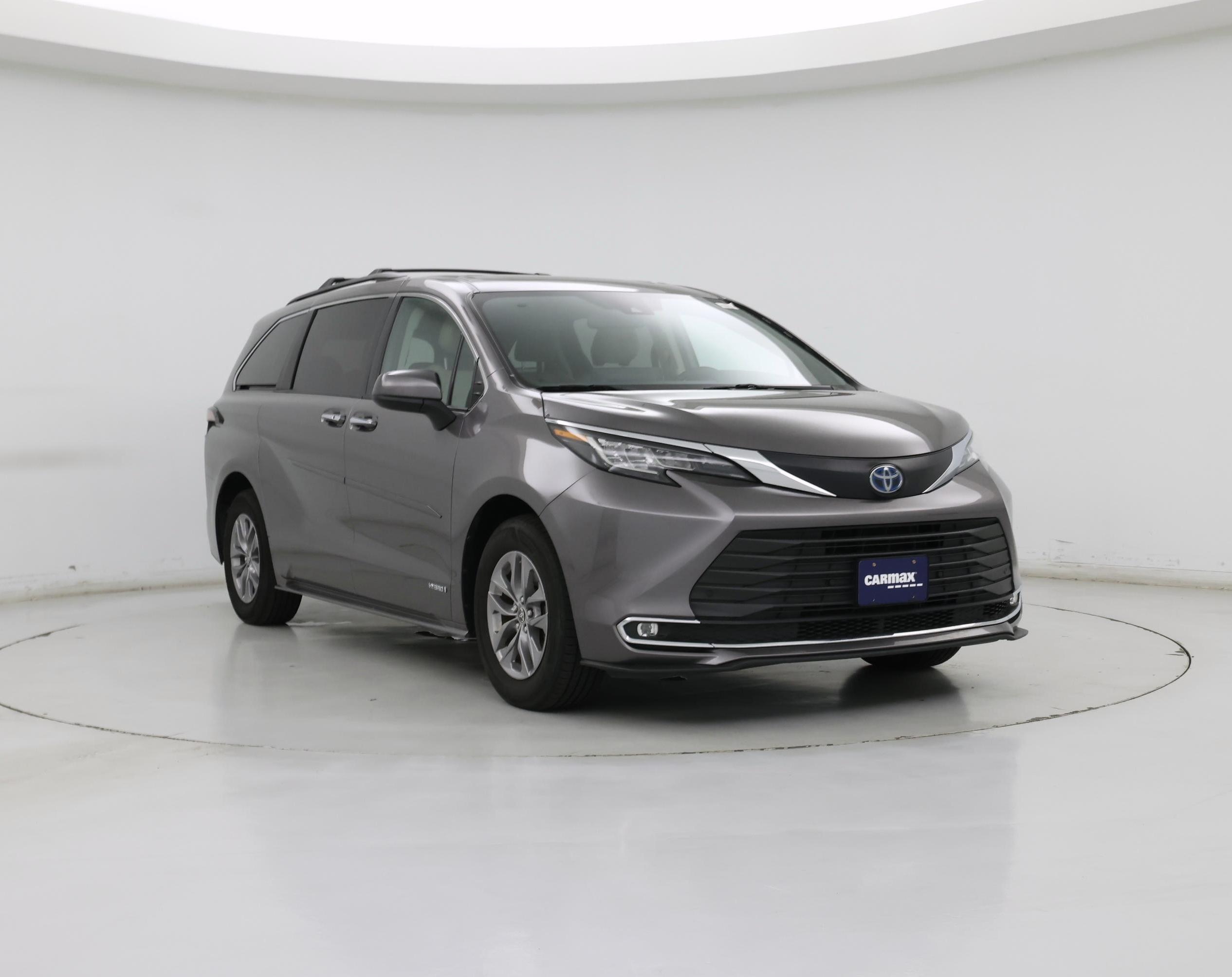 Gray 2021 Toyota Sienna Minivan Front-Wheel Drive Automatic