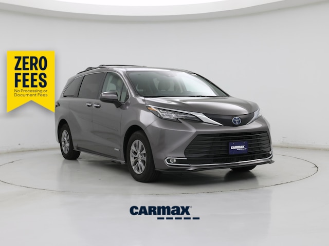 Gray 2021 Toyota Sienna Minivan Front-Wheel Drive Automatic