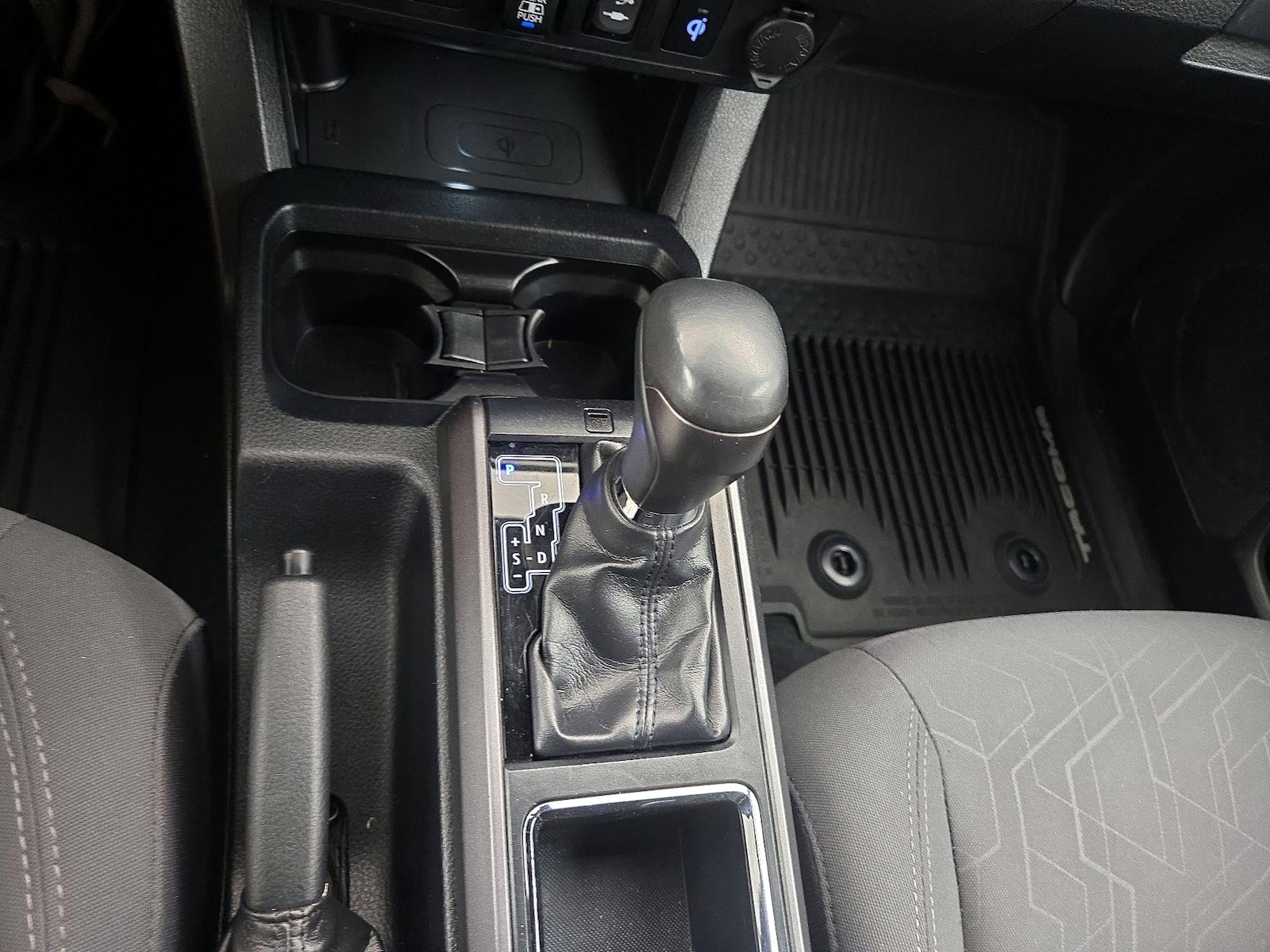 2019 Toyota Tacoma TRD Sport - Photo 19
