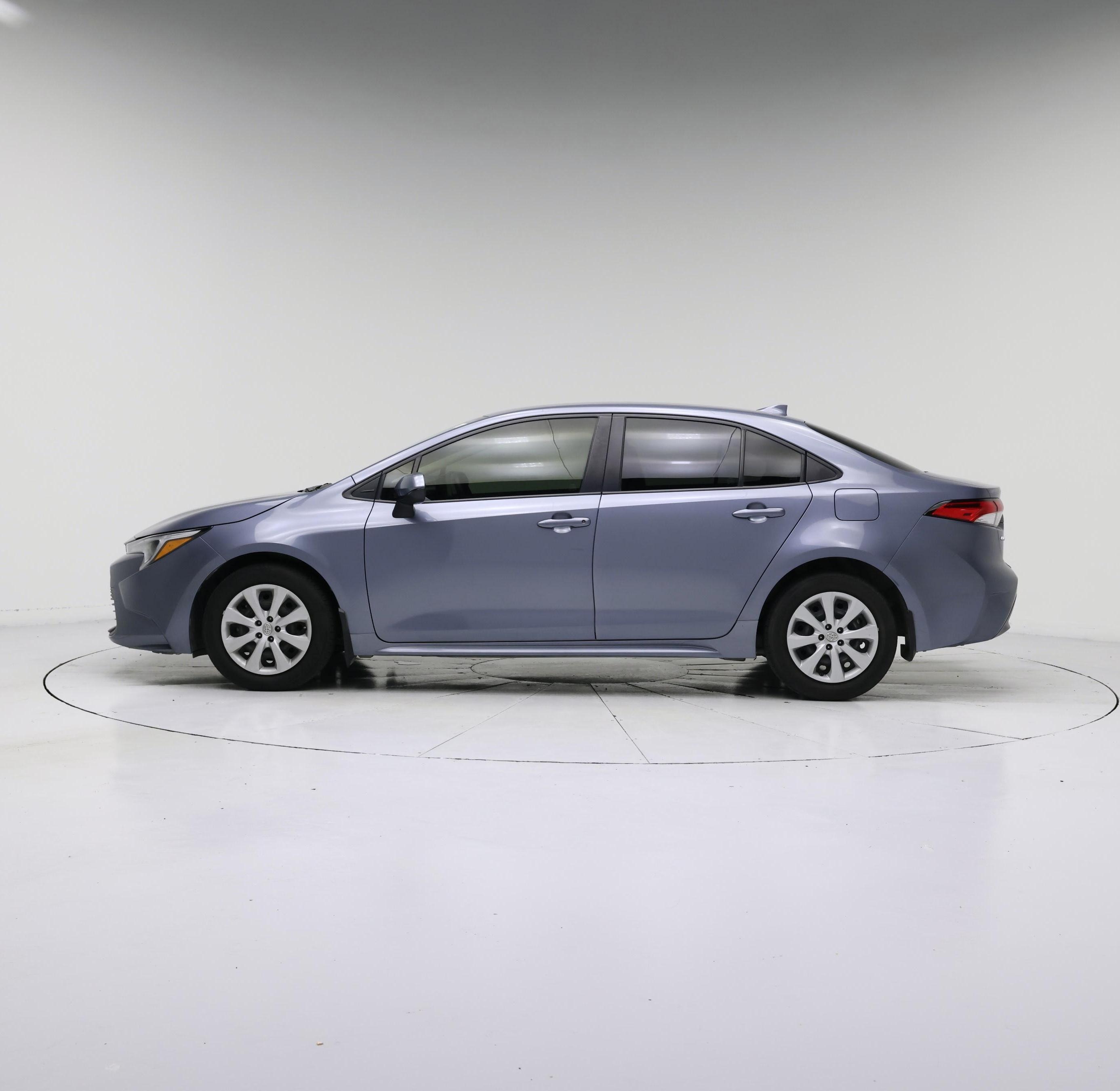 Thumbnail: 2023 Toyota Corolla - 3