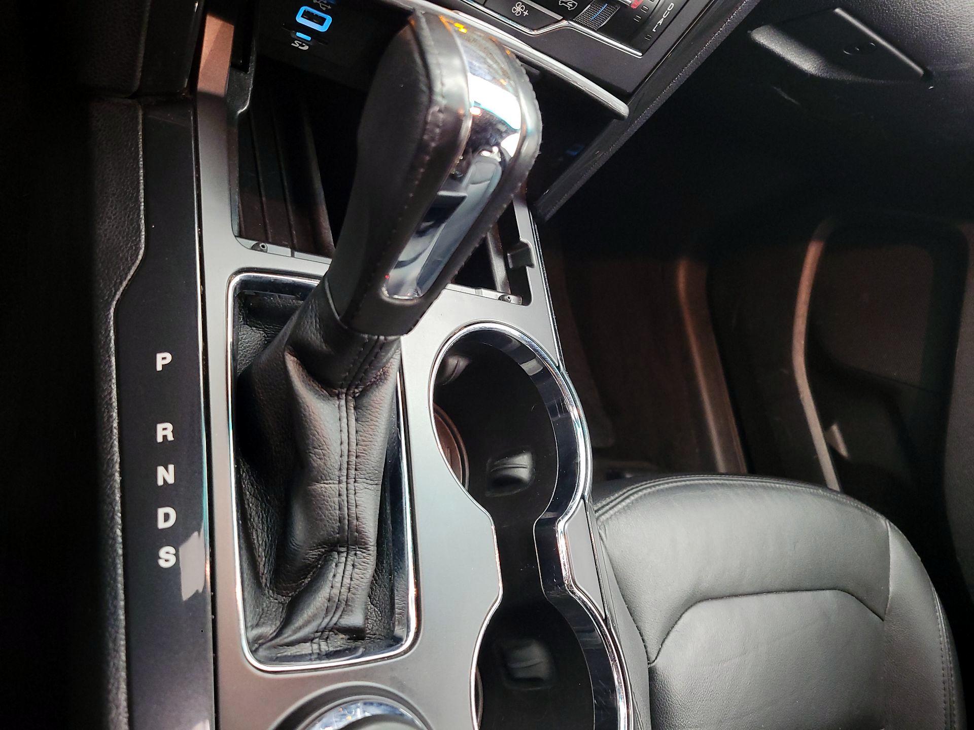 Thumbnail: 2016 Ford Explorer - 17