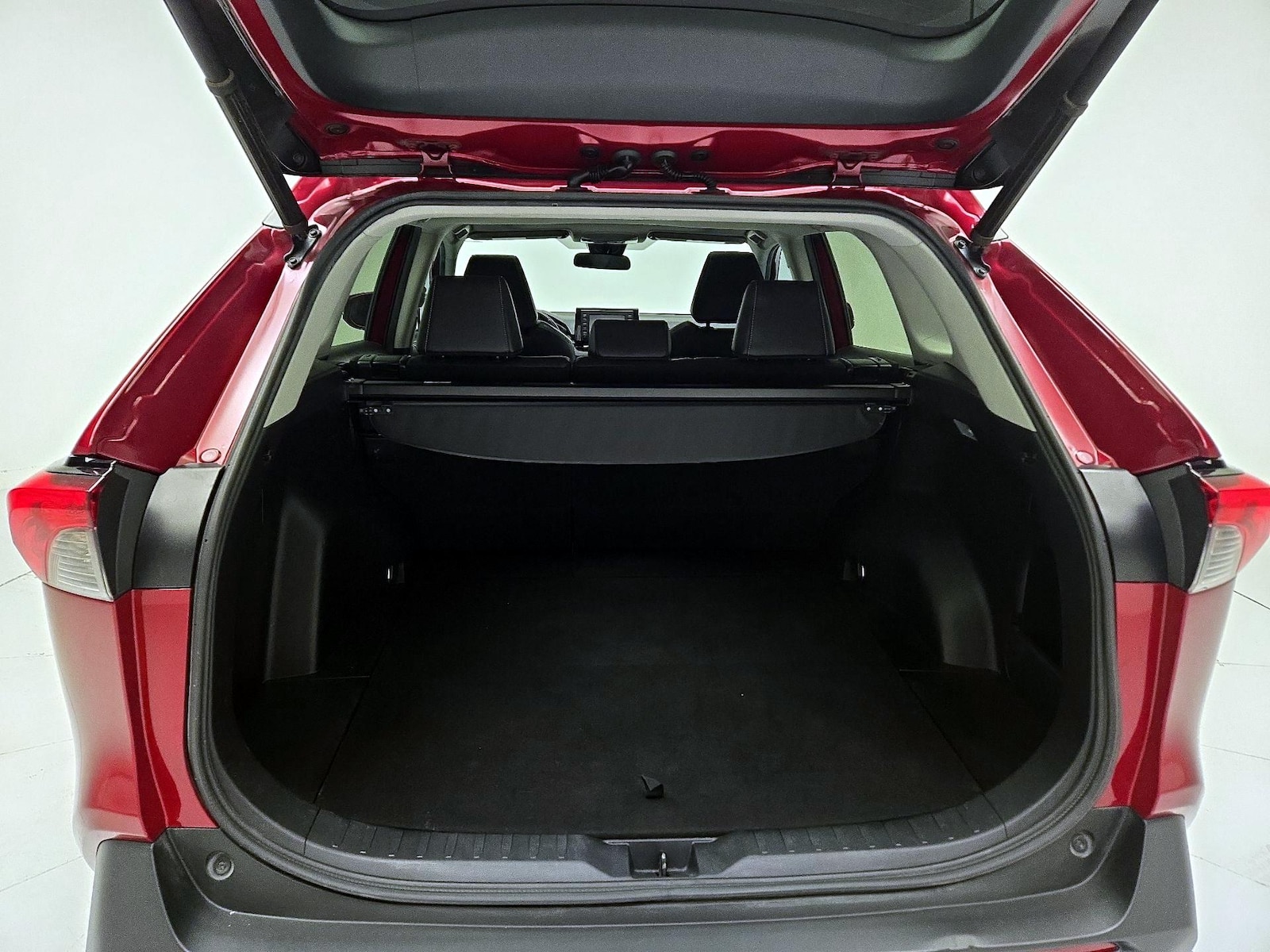 2020 Toyota RAV4 XLE Premium - Photo 22
