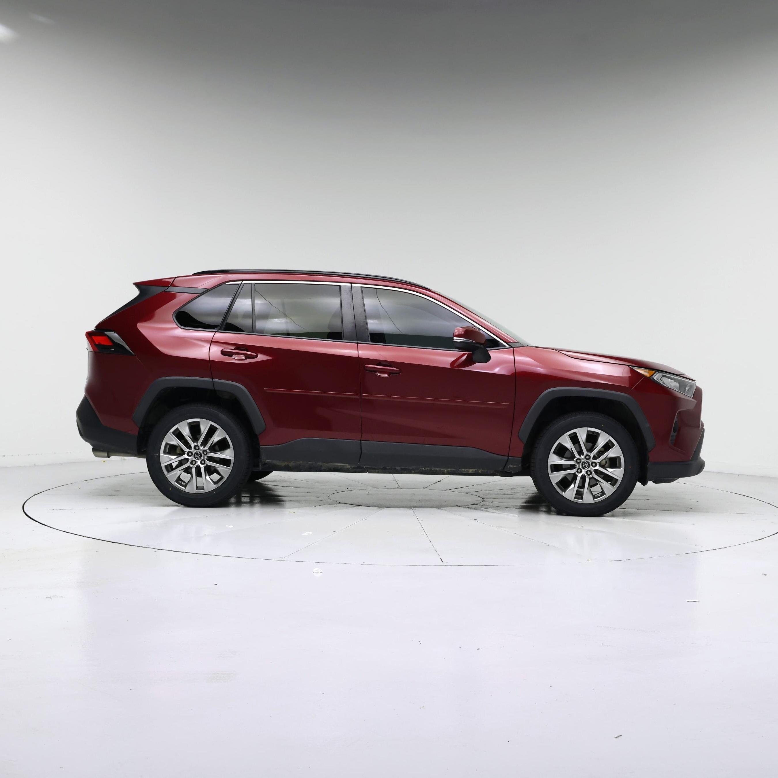 Thumbnail: 2020 Toyota RAV4 - 7