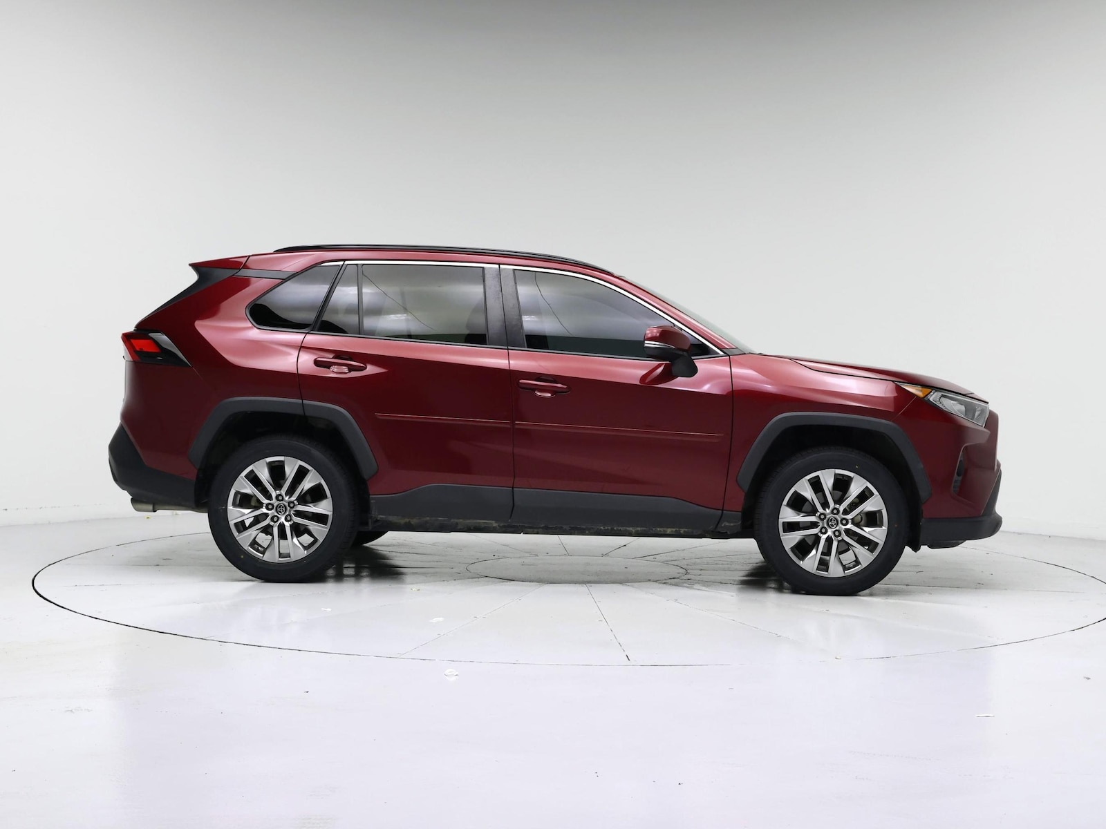 2020 Toyota RAV4 XLE Premium - Photo 8