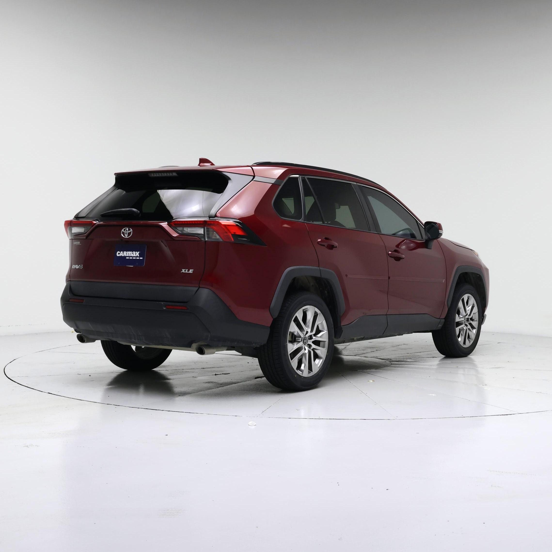 Thumbnail: 2020 Toyota RAV4 - 8