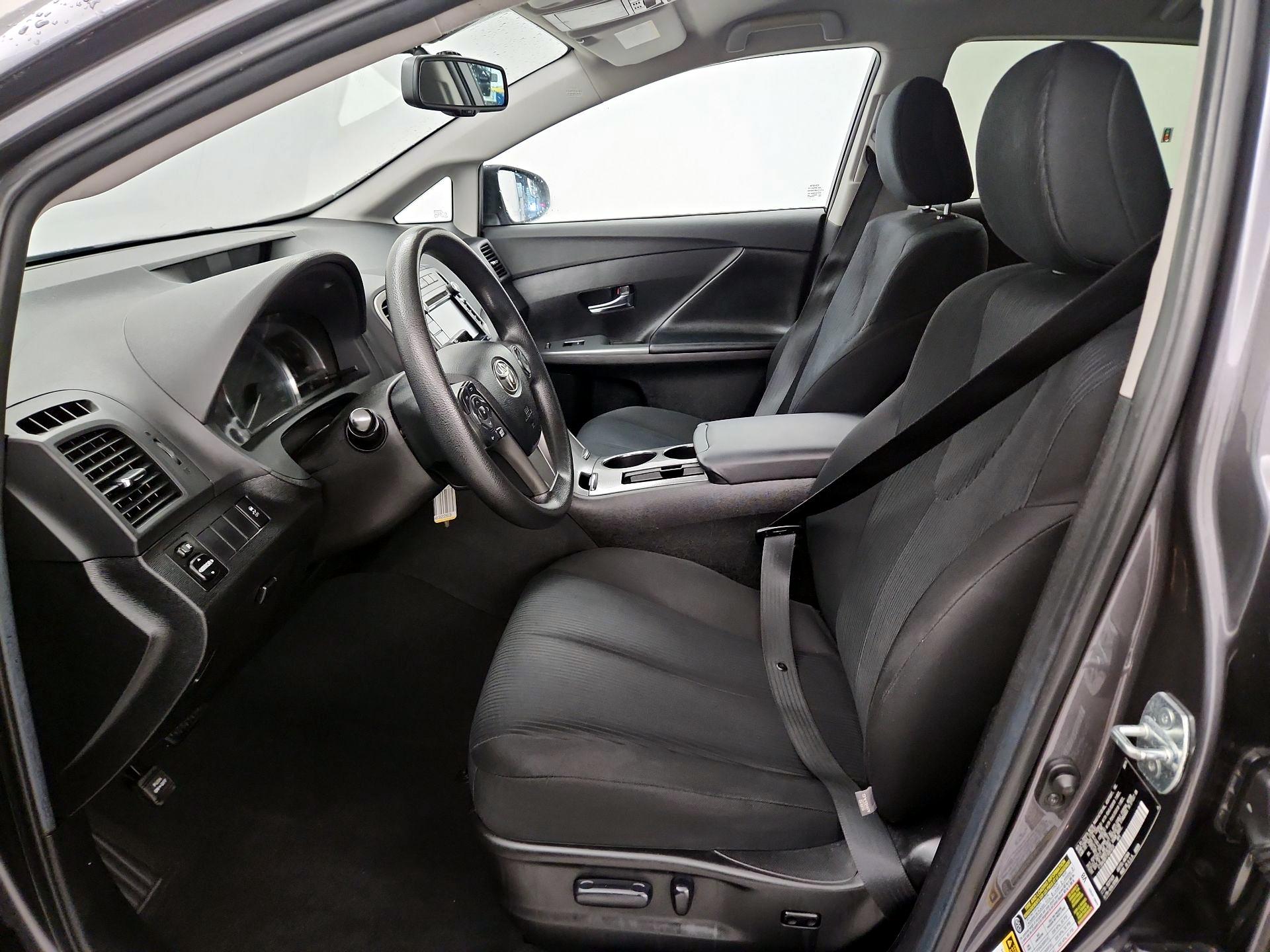 Thumbnail: 2015 Toyota Venza - 11