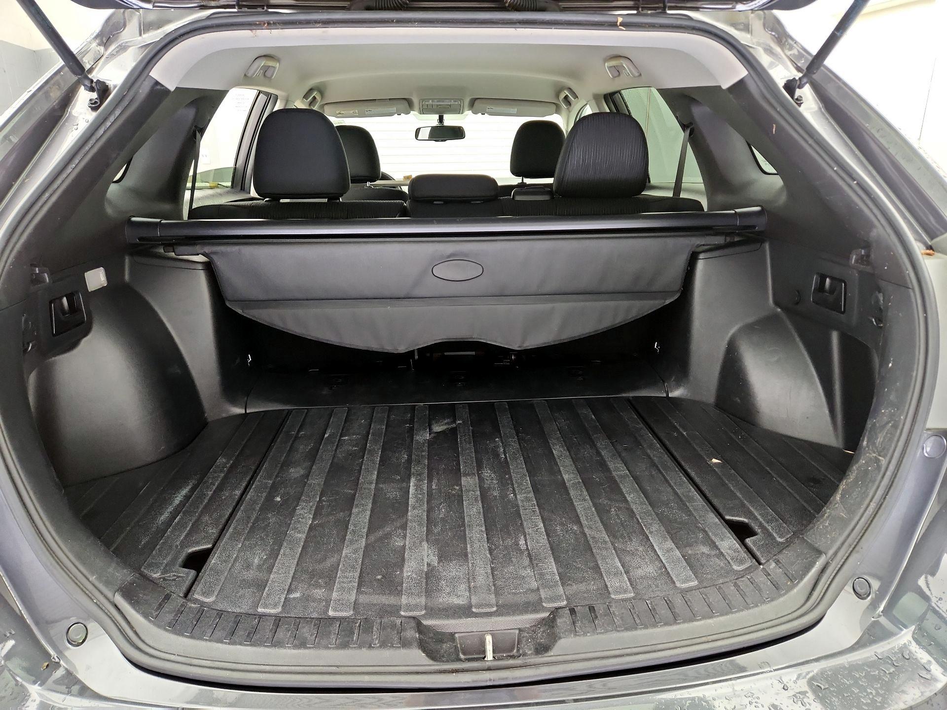 Thumbnail: 2015 Toyota Venza - 19