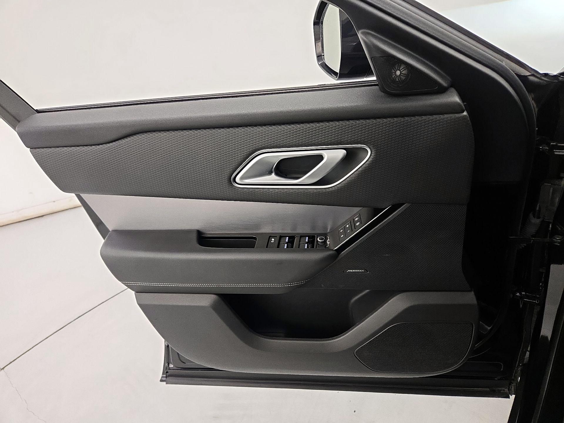 Thumbnail: 2021 Land Rover Range Rover Velar - 12