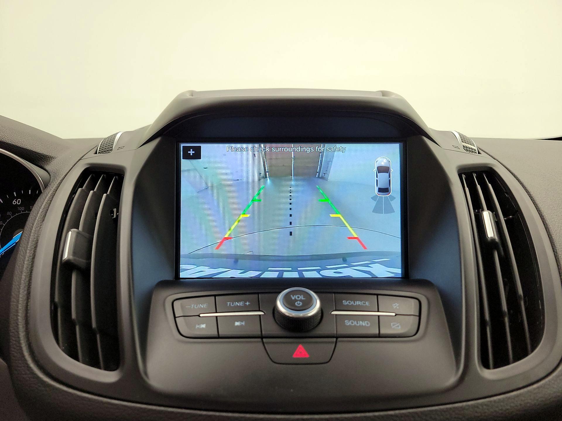 Thumbnail: 2019 Ford Escape - 14