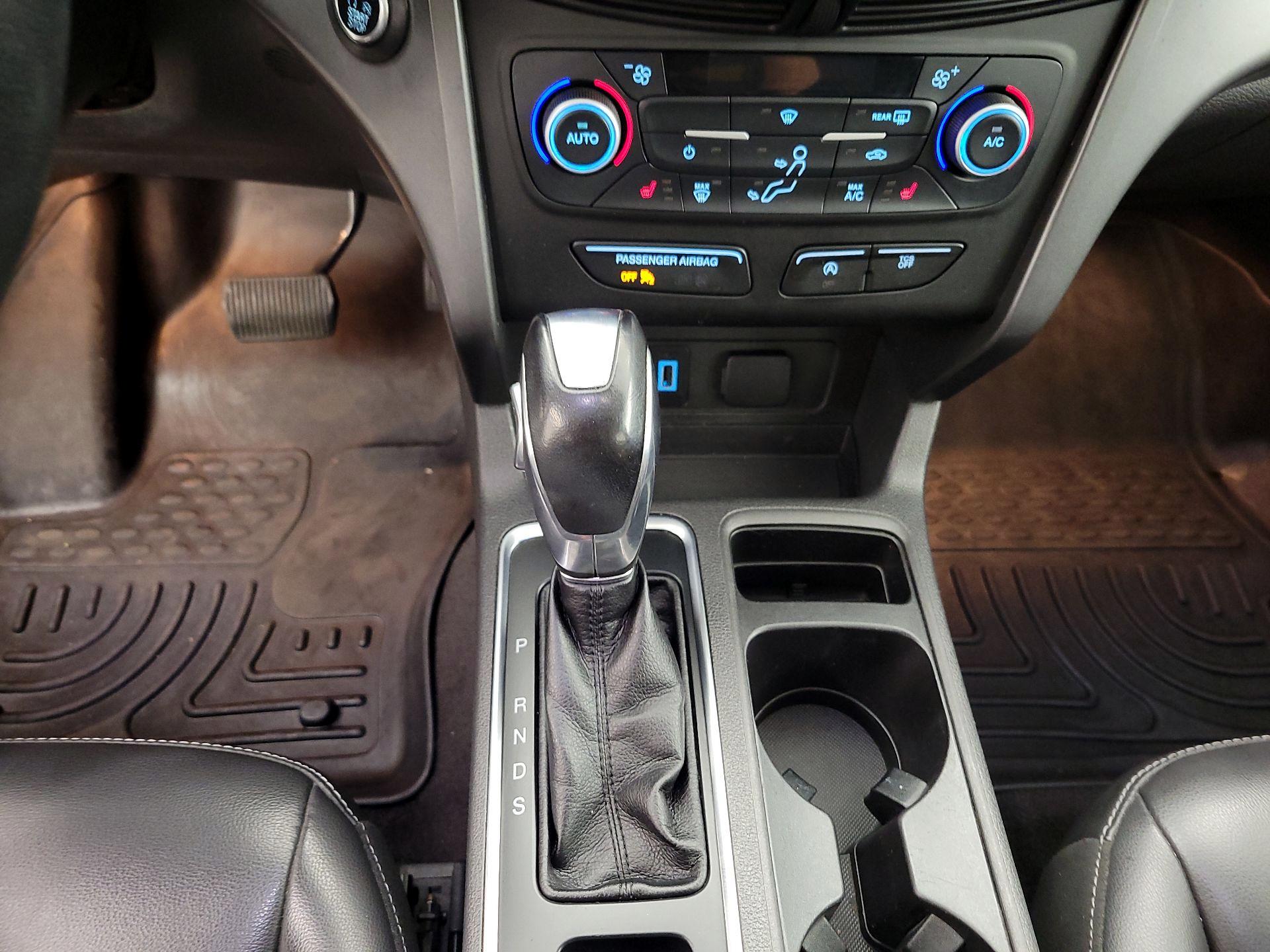 Thumbnail: 2019 Ford Escape - 17