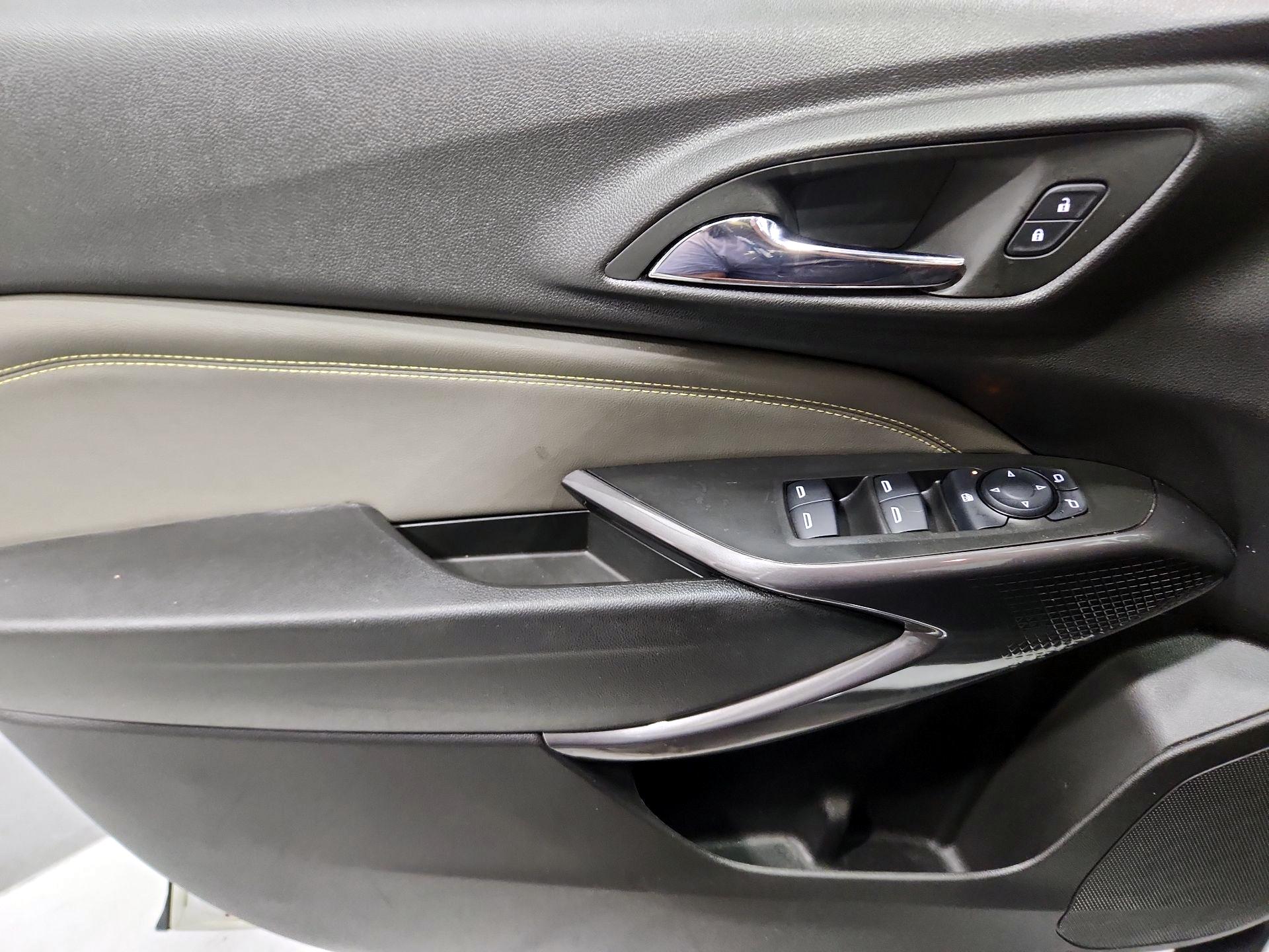 Thumbnail: 2025 Chevrolet Trax - 12