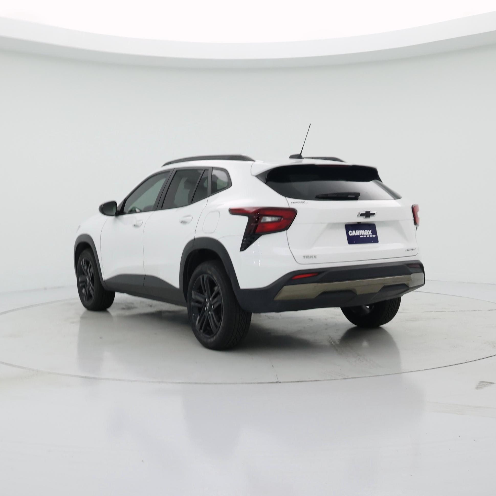Thumbnail: 2025 Chevrolet Trax - 2