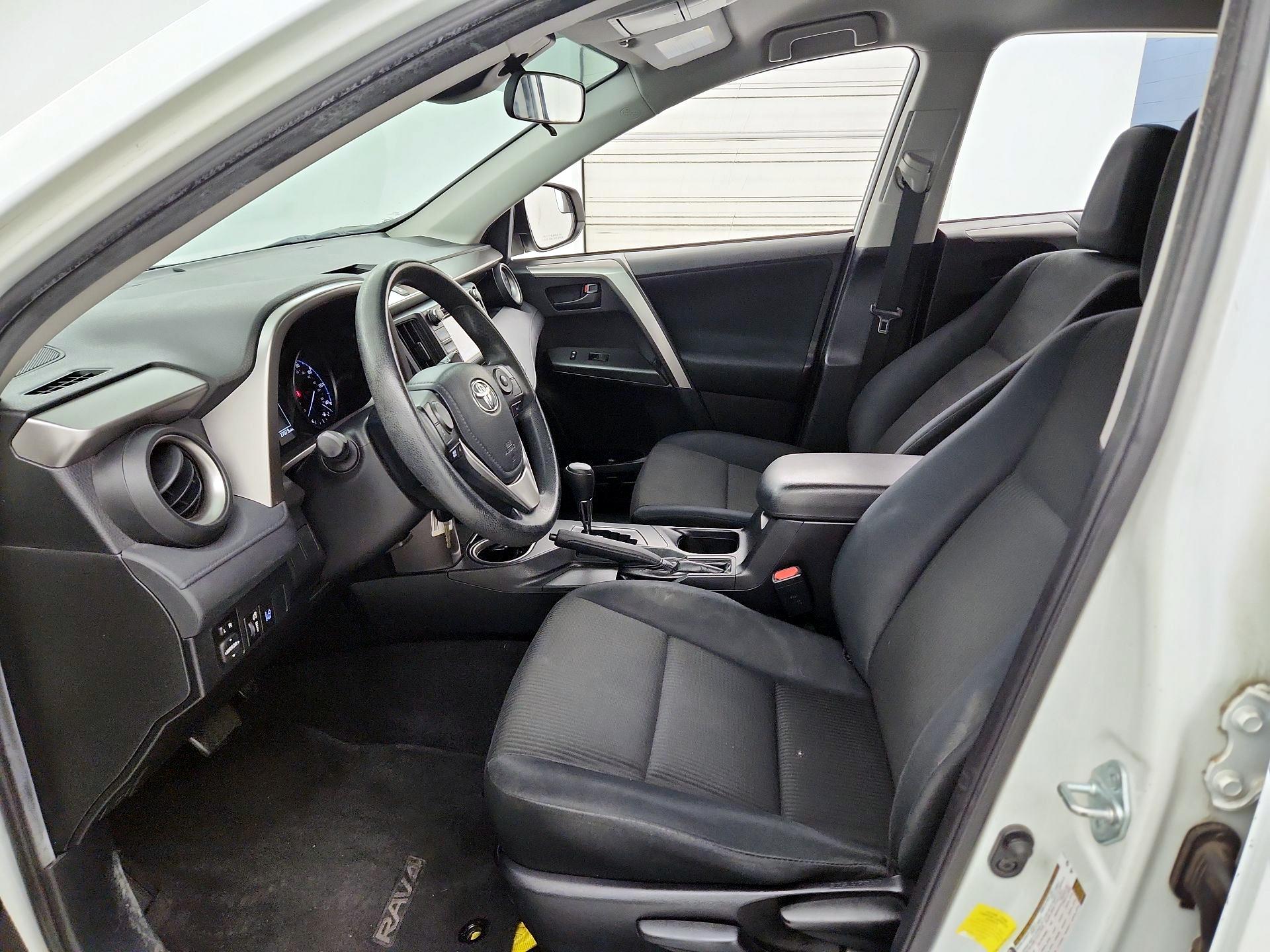 Thumbnail: 2017 Toyota RAV4 - 11