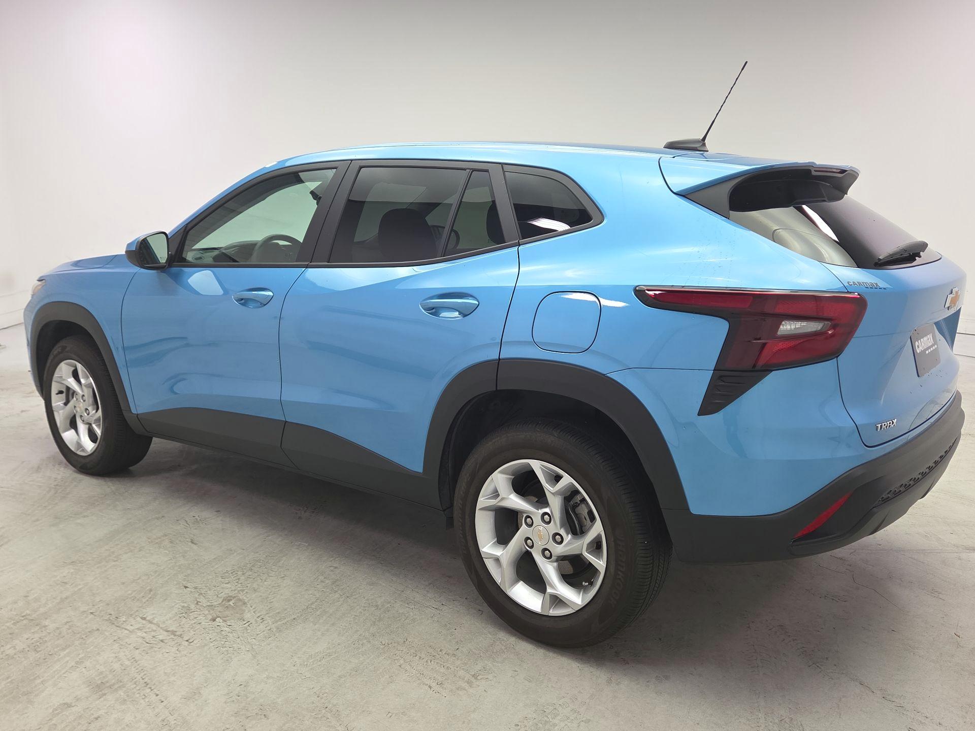 Thumbnail: 2025 Chevrolet Trax - 7
